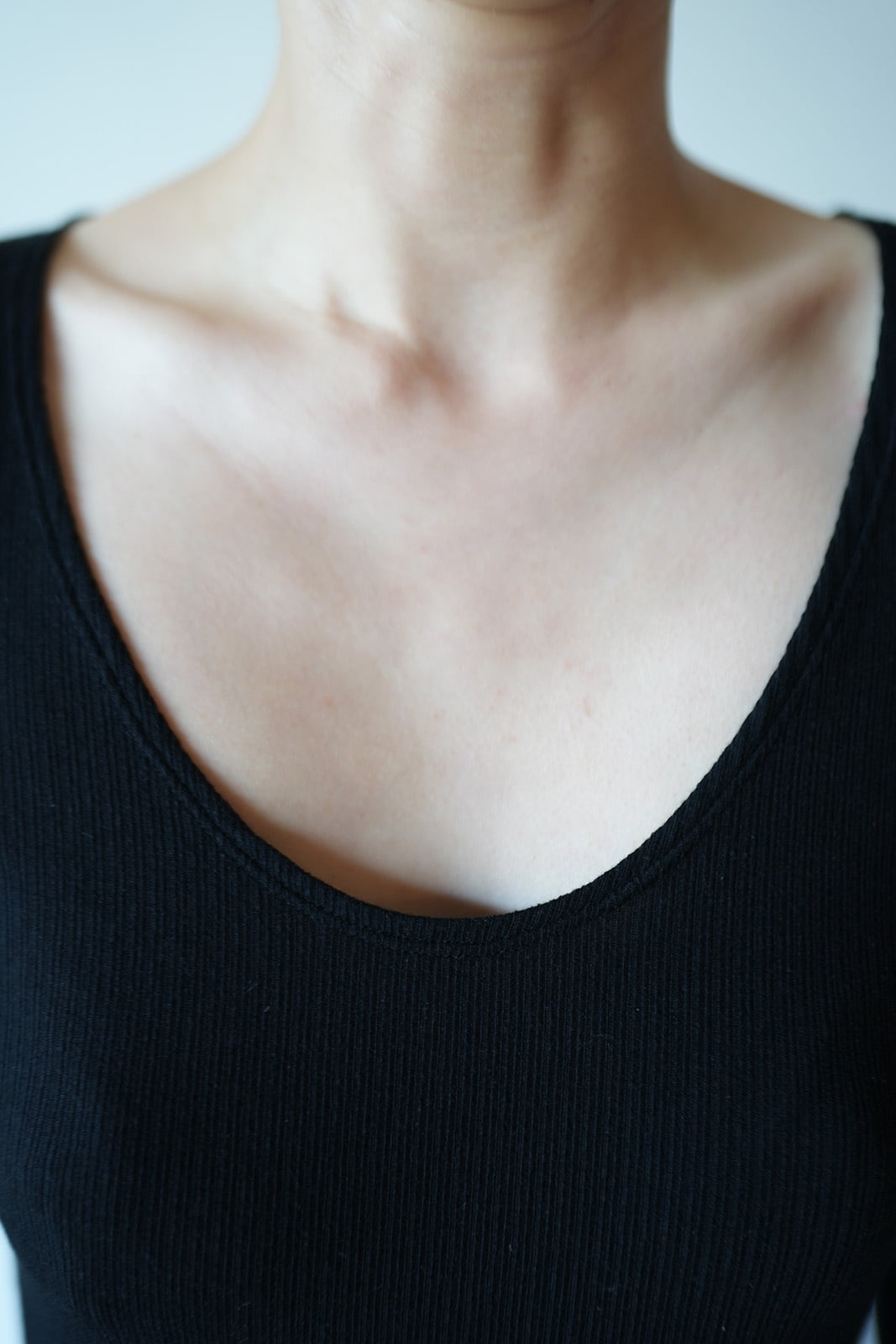 WOMEN MOON TREE PLANET U neck T cashmere black