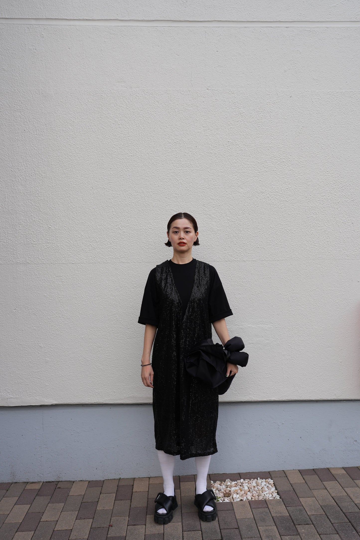 WOMEN TOO SHINE black