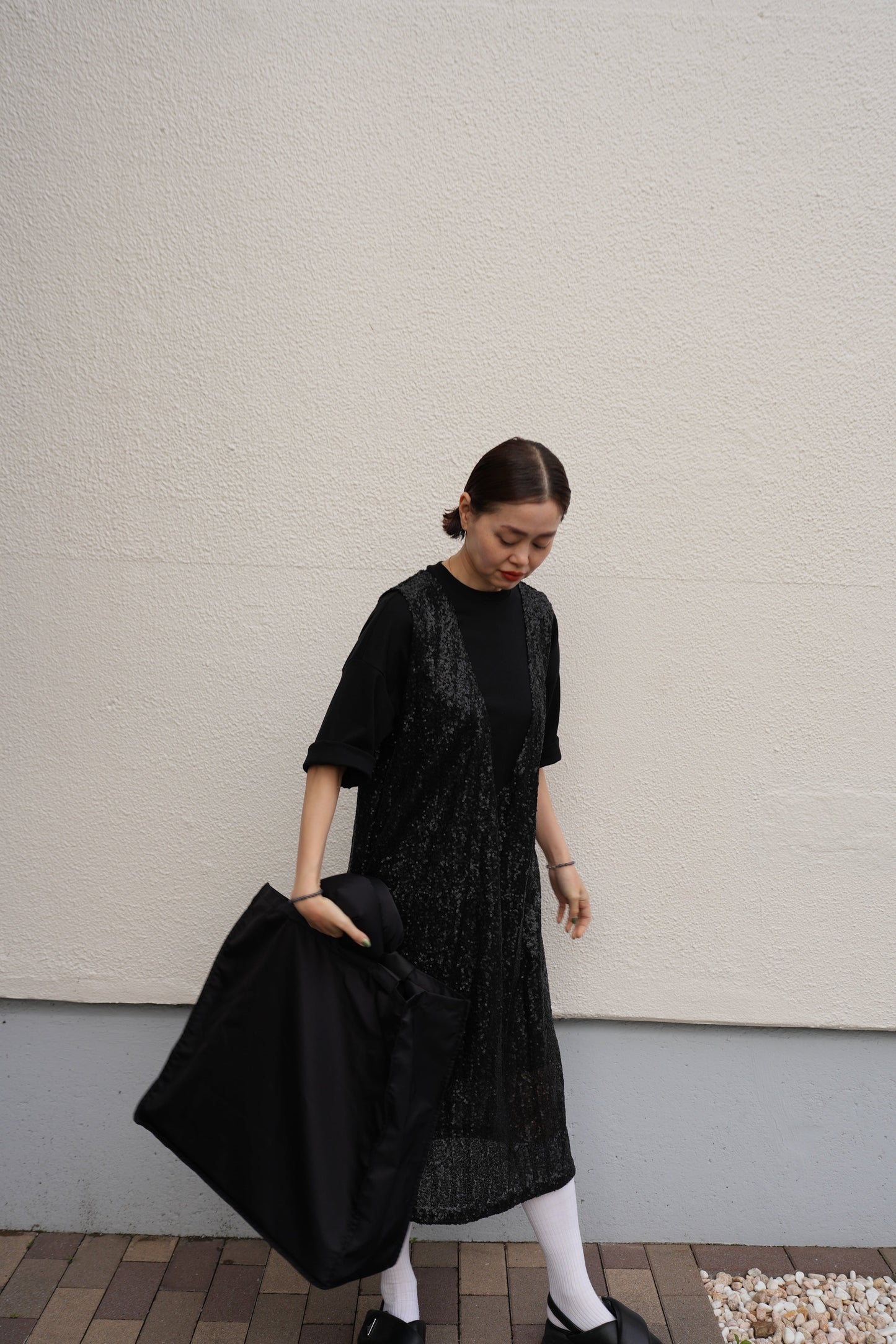 WOMEN TOO SHINE black