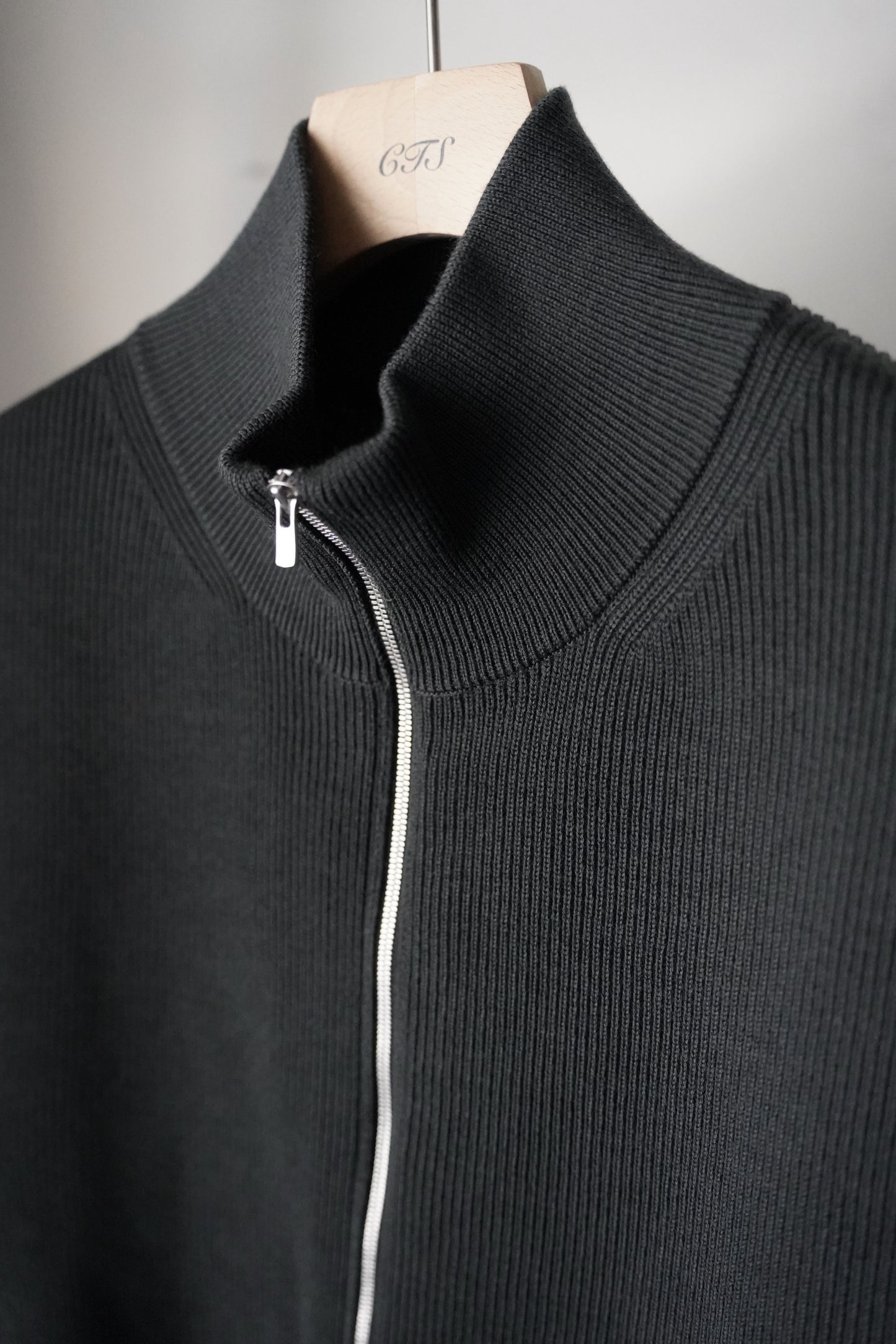 MEN BATONER / バトナー SUPER HIGH TWIST WOOL DRIVERS VEST