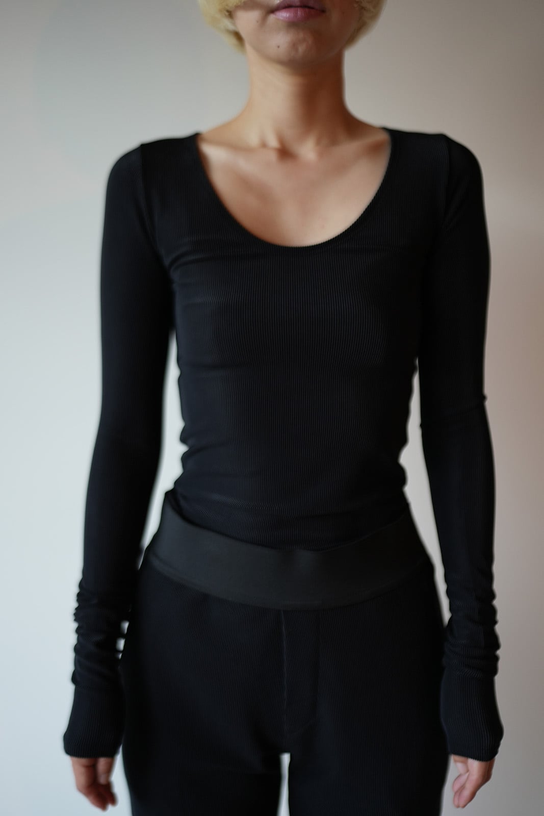 WOMEN MOON TREE PLANET U neck T sports black
