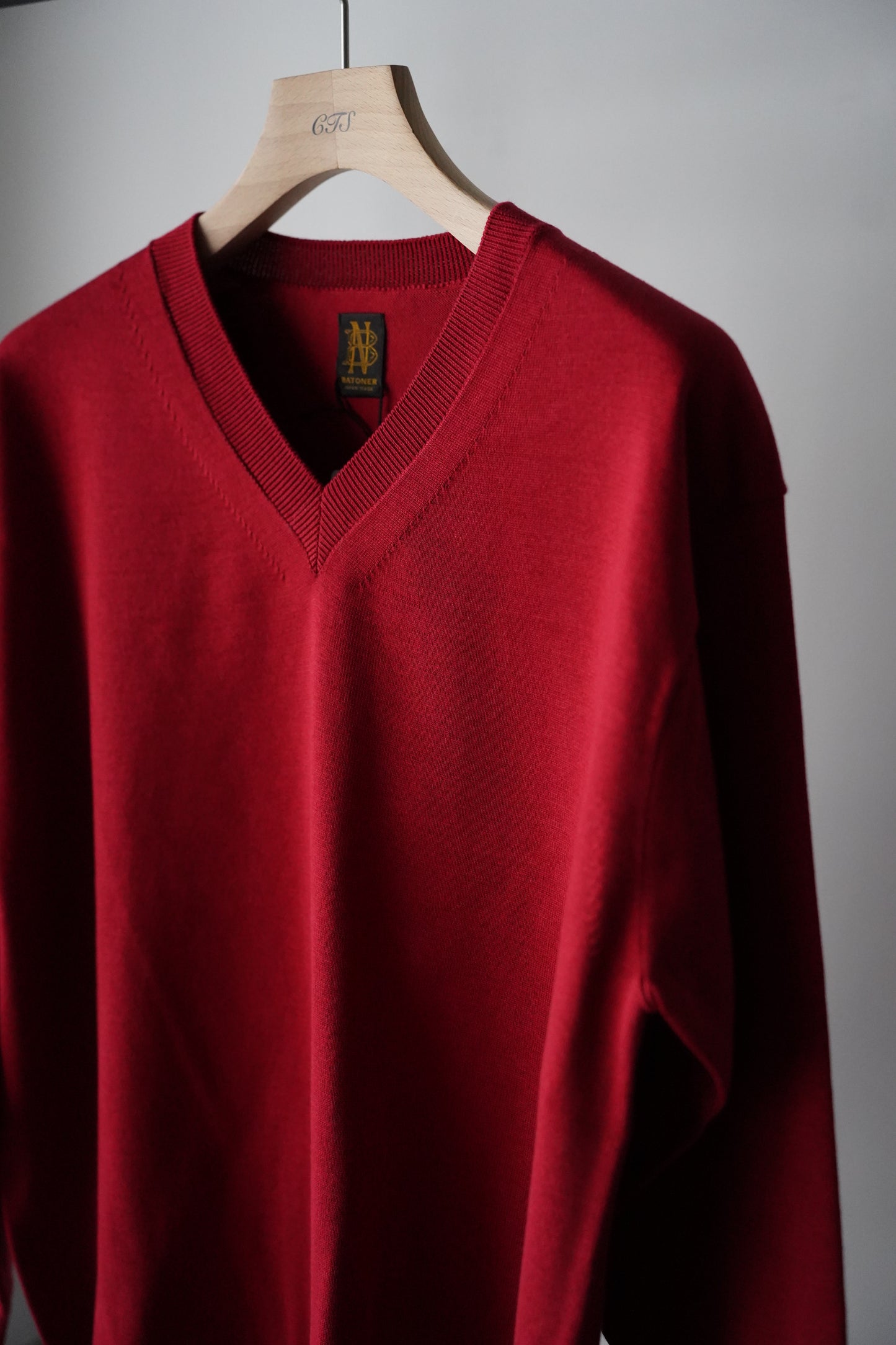 MEN BATONER / バトナー THE SEAISLAND COTTON V NECK