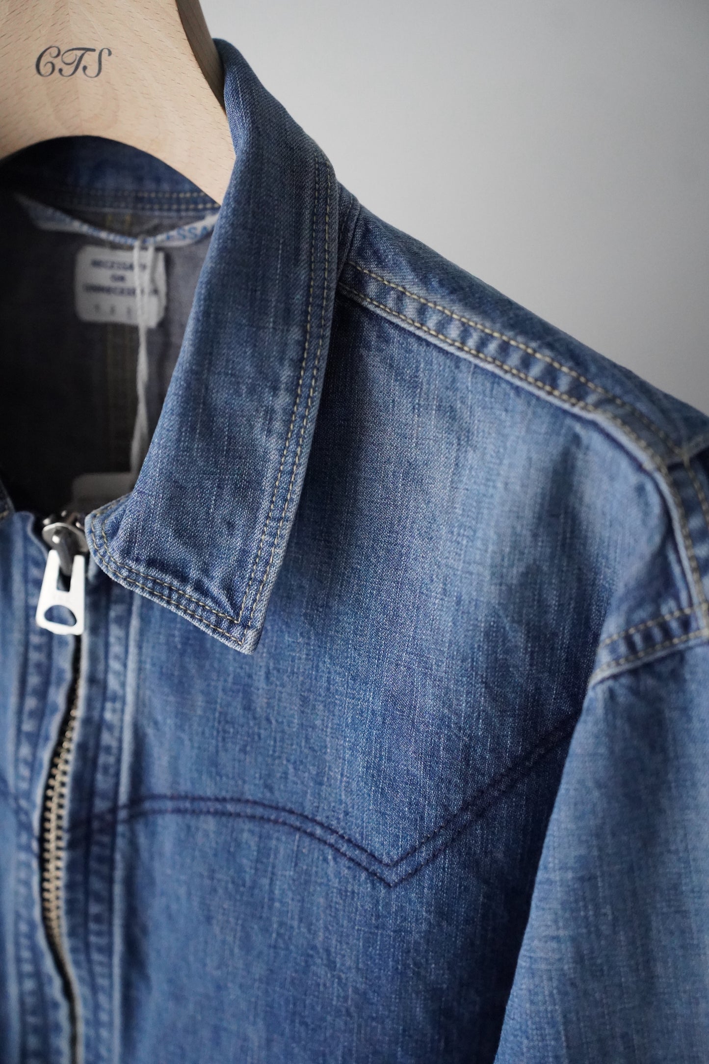 MEN NECESSARY or UNNECESSARY / ネセサリーオアアンネセサリー KEY DENIM
