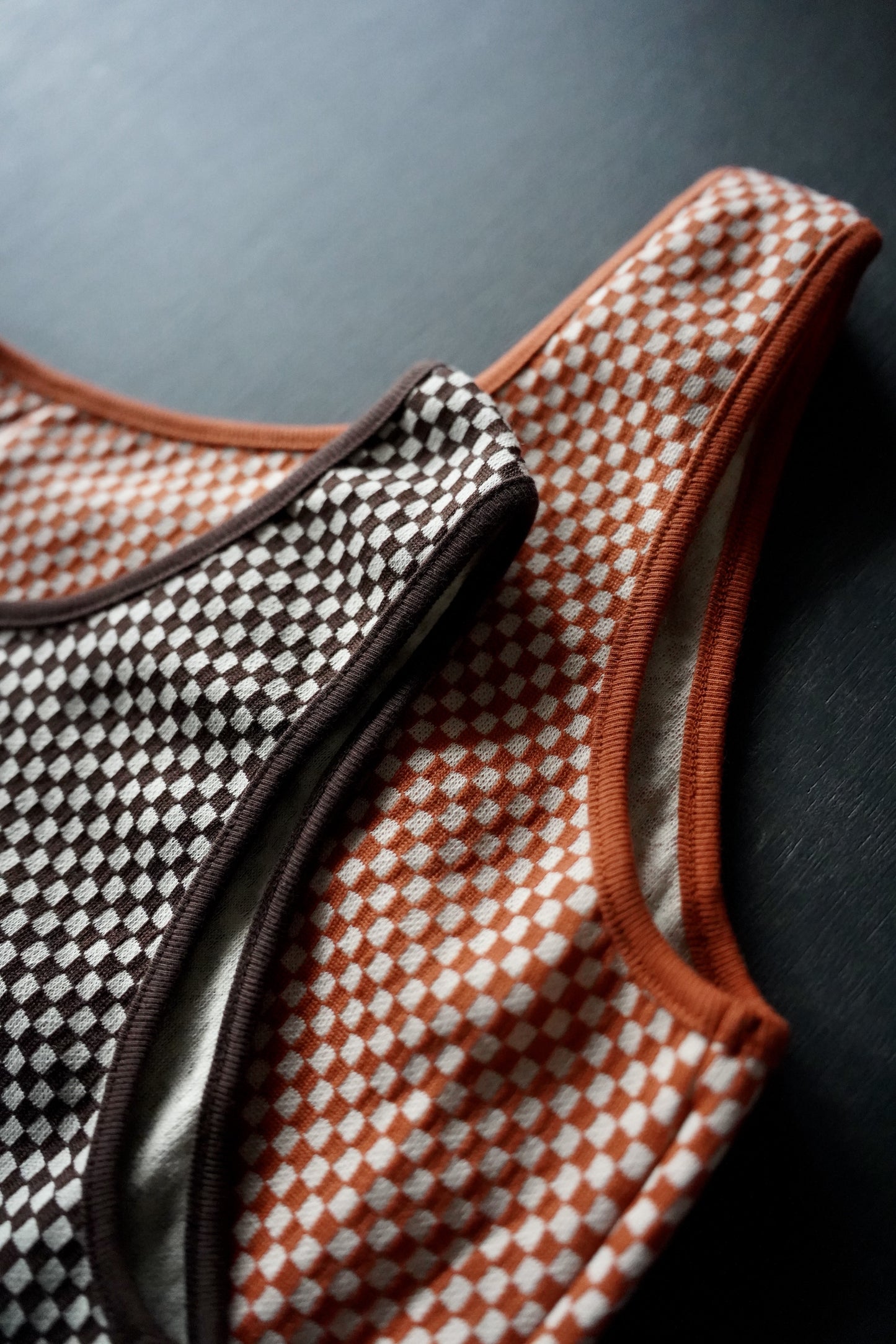 WOMEN jonnlynx/ジョンリンクス block check one shoulder tank