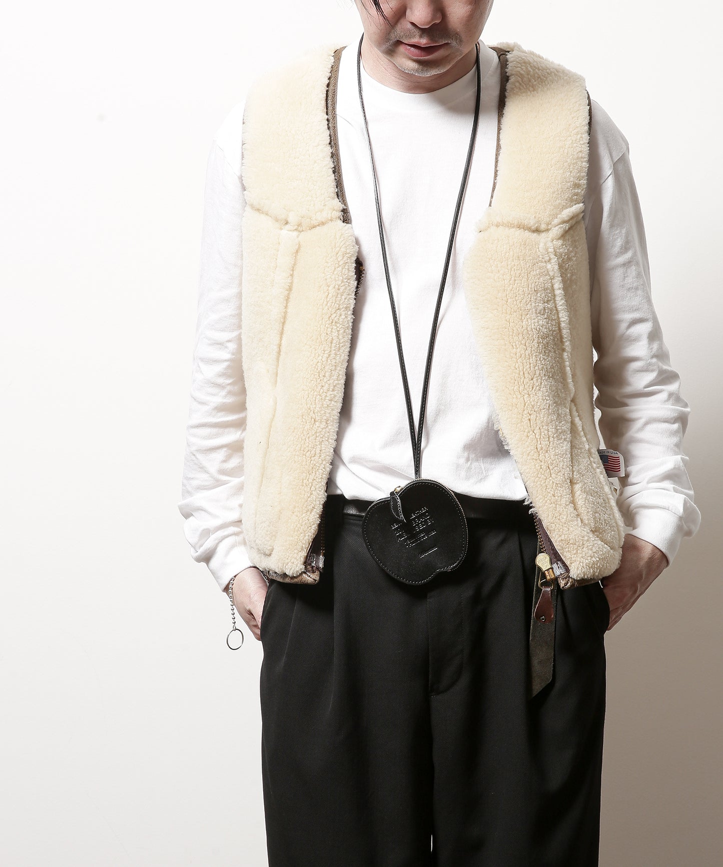 MEN/WOMEN 20/80 トゥエンティーエイティー TOCHIGI LEATHER APPLE SHOULDER POUCH