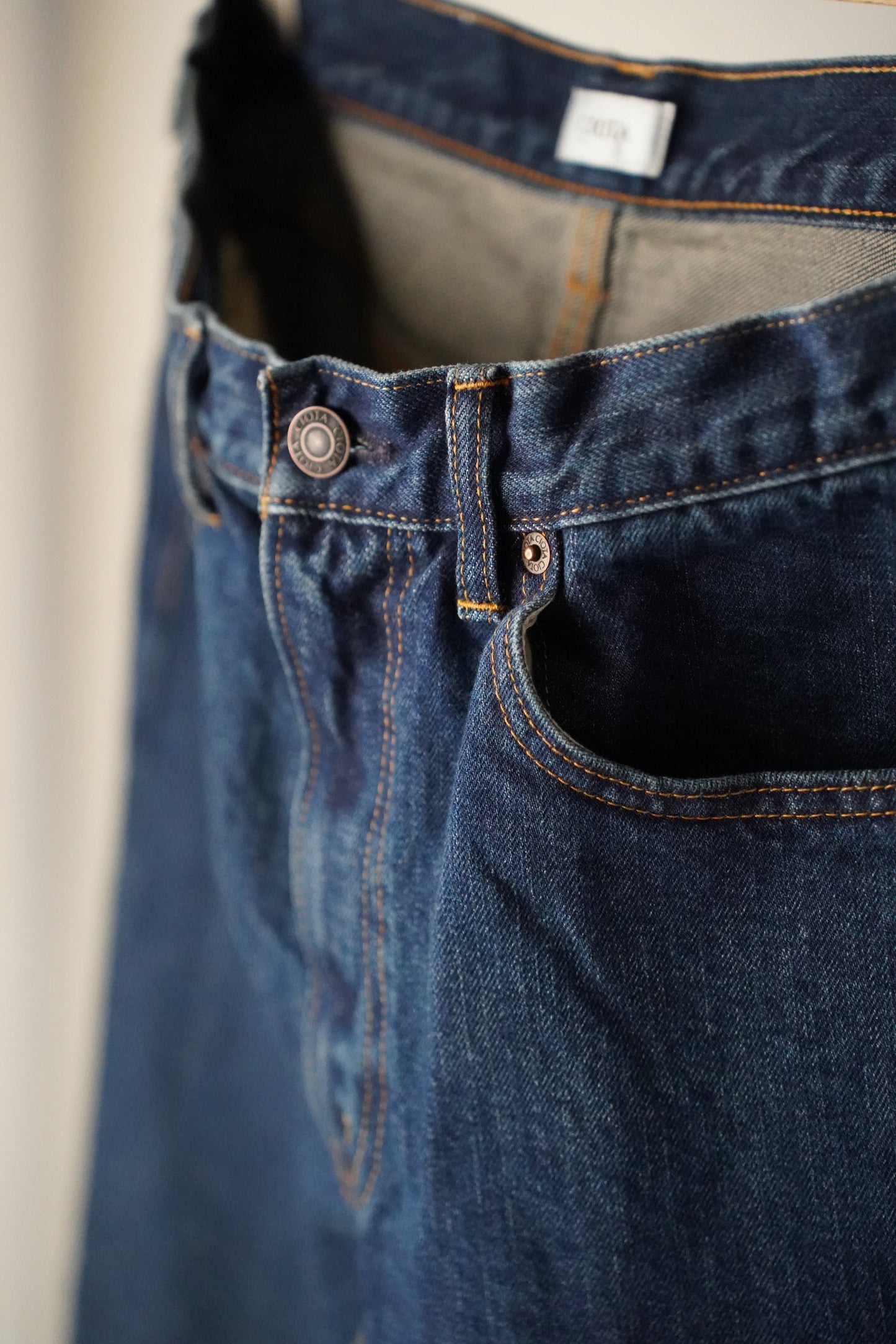 MEN　CIOTA/シオタ　Tapered 5 Pocket Pants  Dark Blue Damage