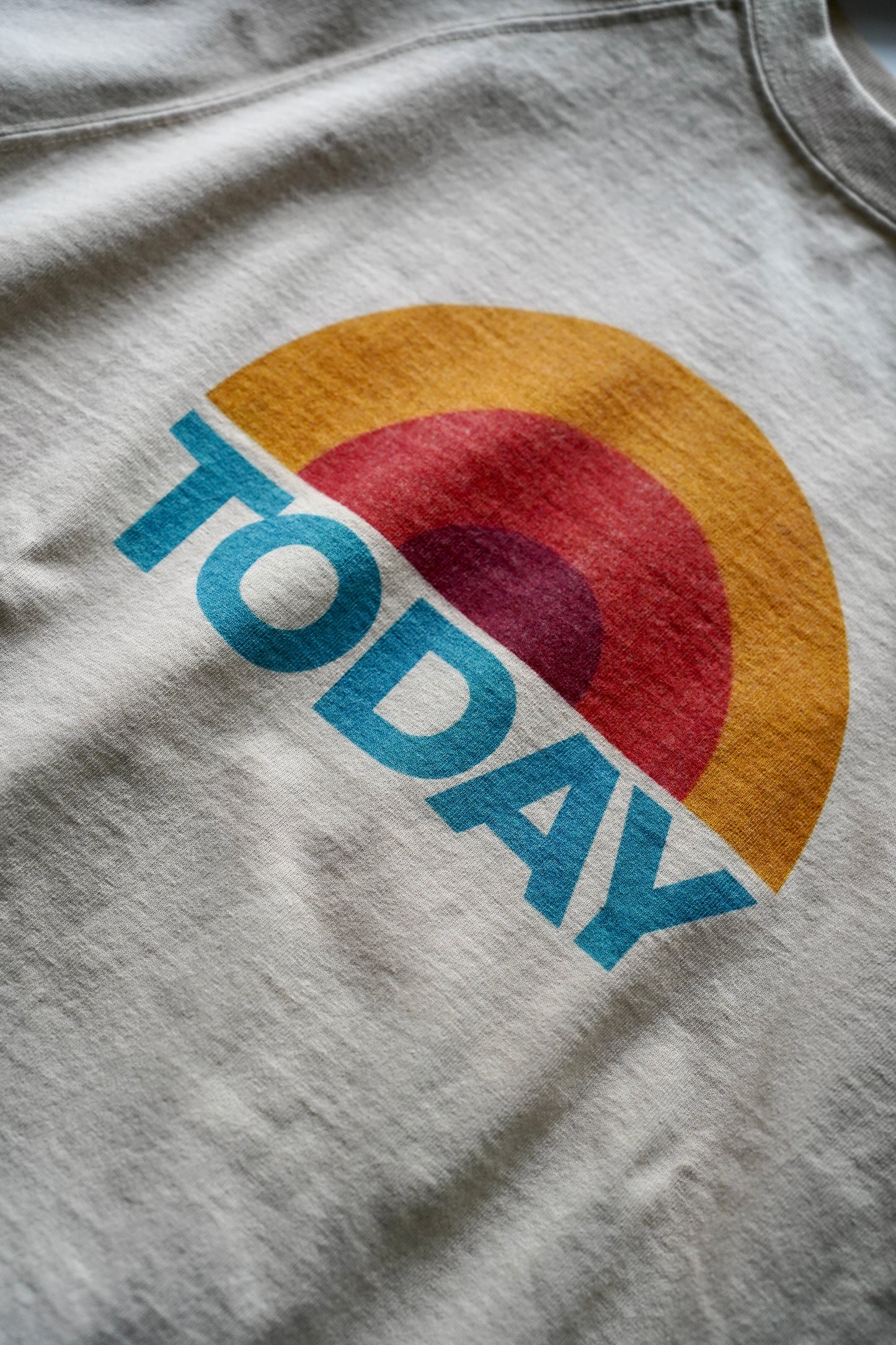 MEN NECESSARY or UNNECESSARY / ネセサリーオアアンネセサリー S/S SWEAT "TODAY"
