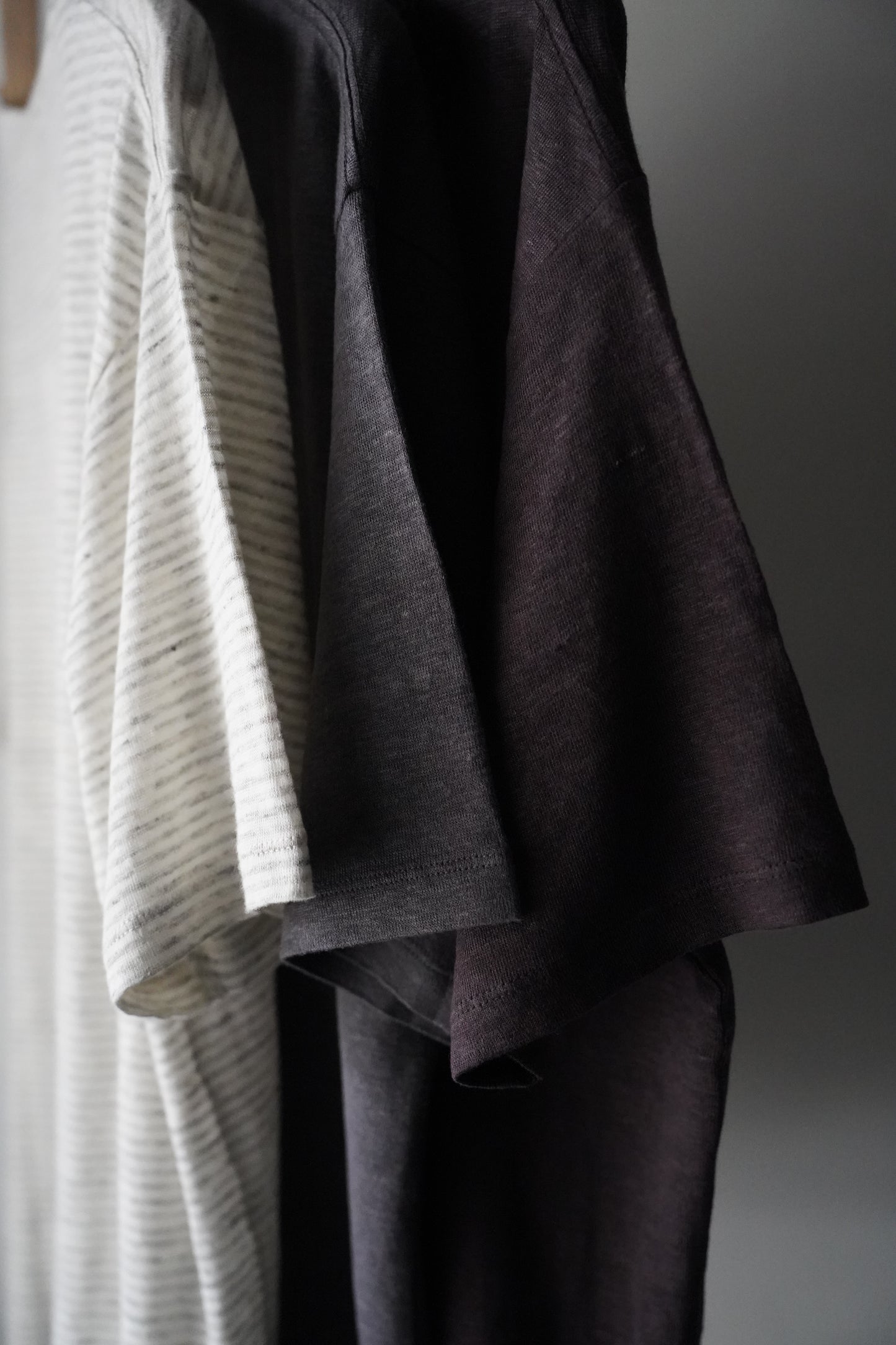 MEN BATONER / バトナー NORMANDY LINEN T-SHIRT