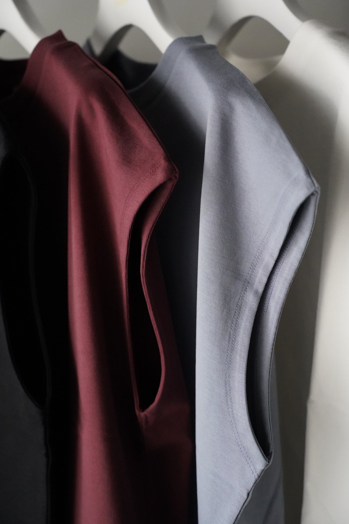 MEN alvana / アルヴァナ Nosleeve Tee Shirts