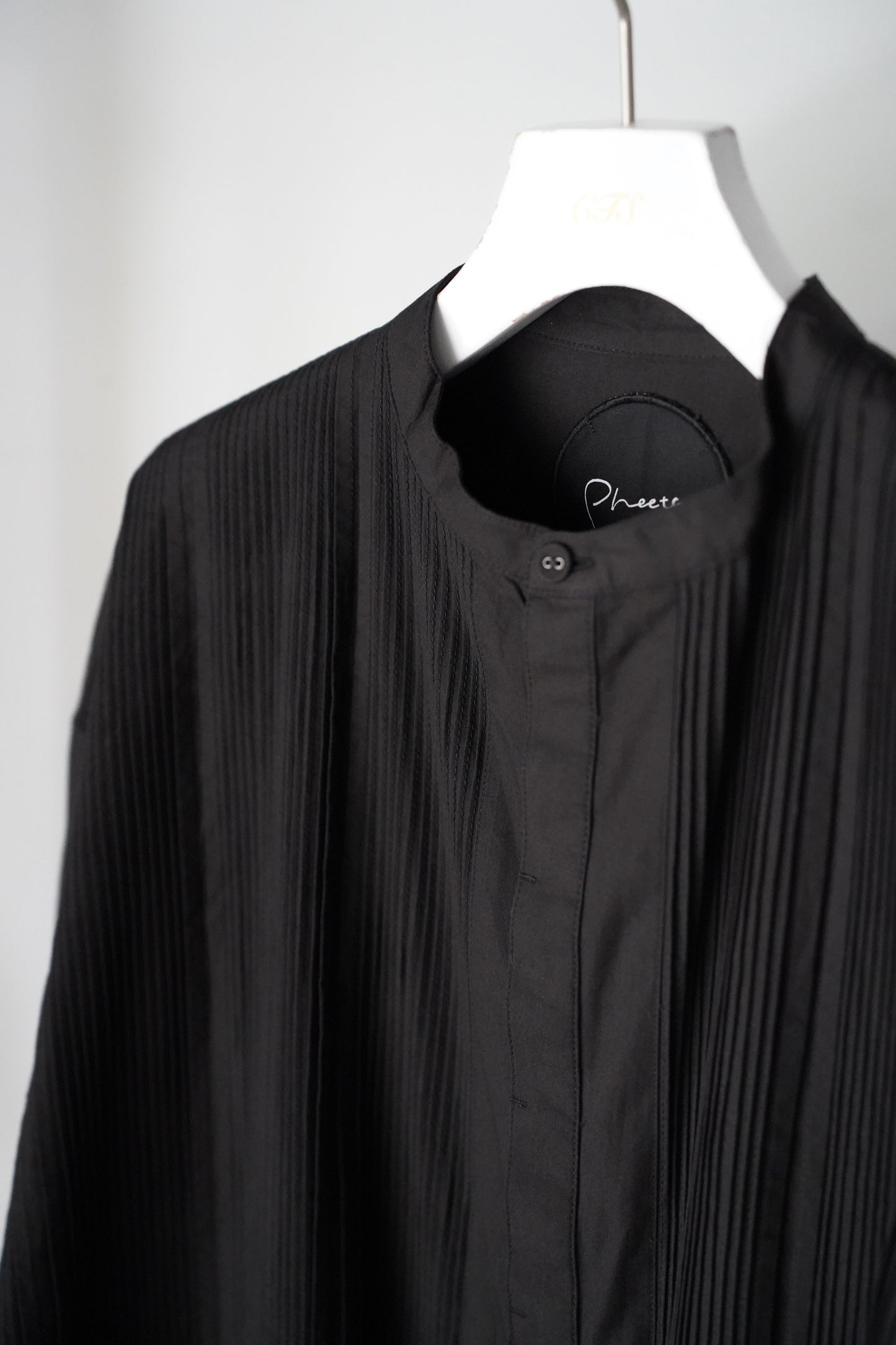 WOMEN PHEETA / フィータ SHIRT(Trinity) 25aw