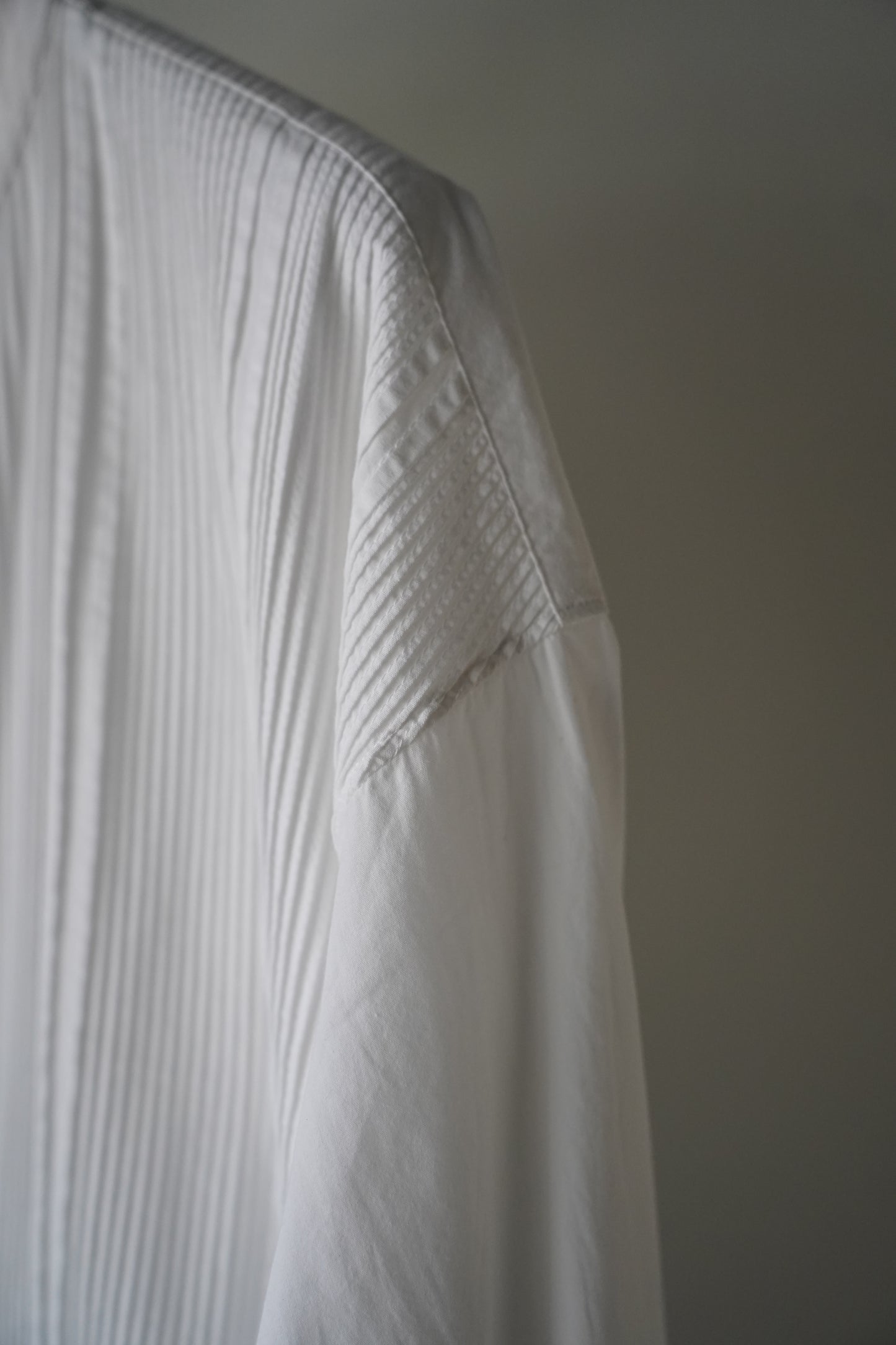 WOMEN PHEETA / フィータ SHIRT(Trinity) 25aw