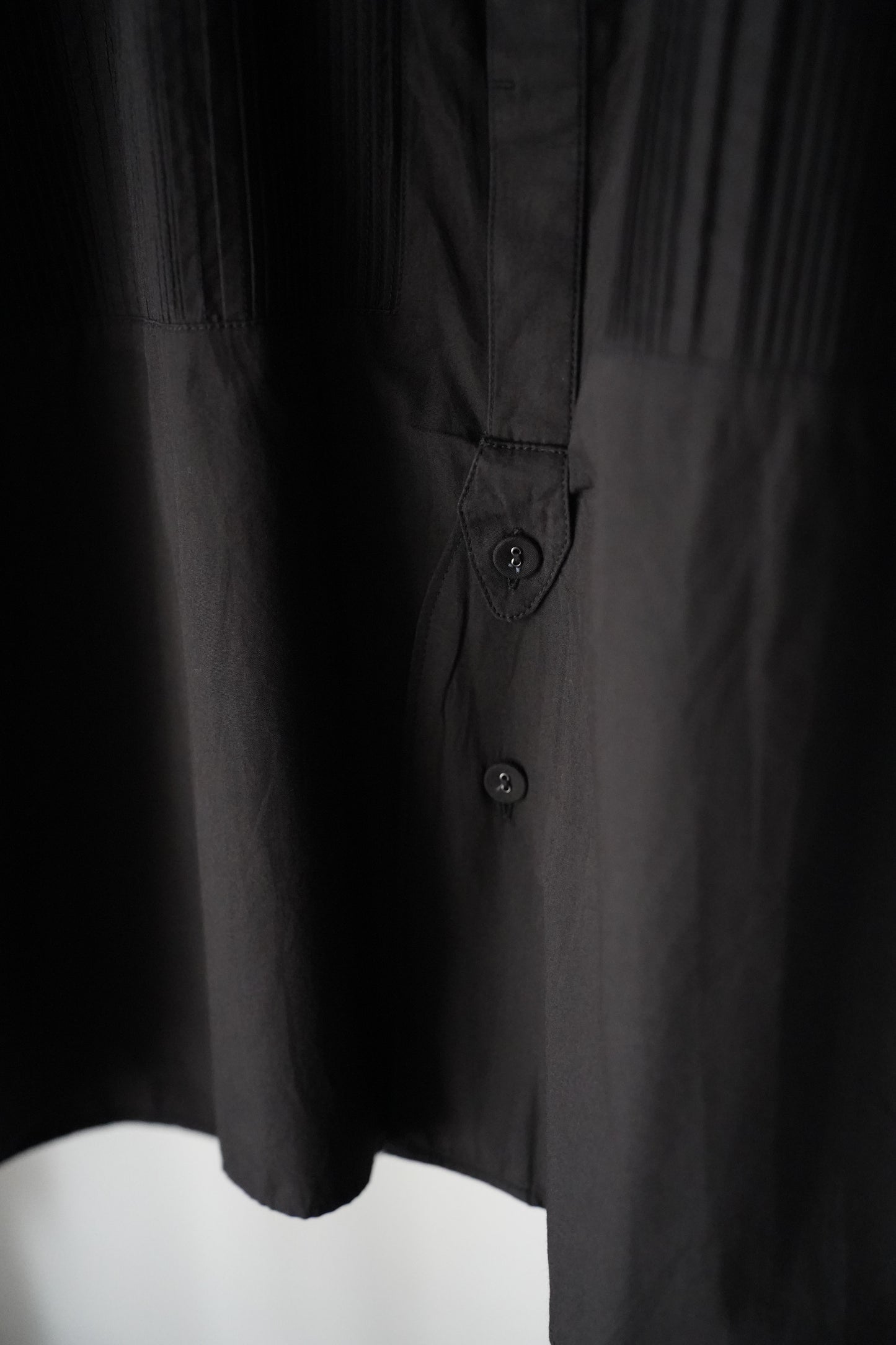 WOMEN PHEETA / フィータ SHIRT(Trinity) 25aw