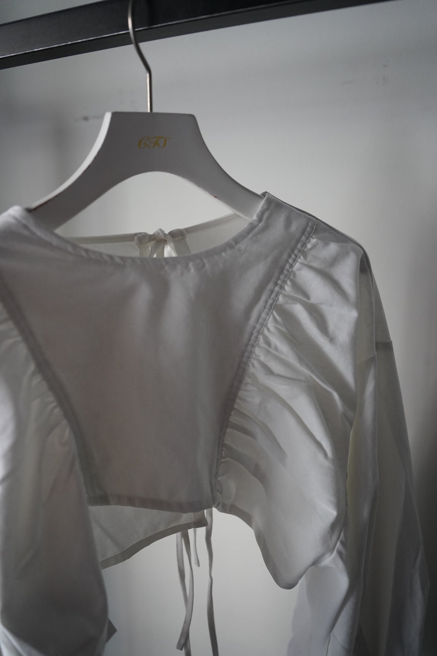 WOMEN VIOLETTE ROOM COTTON LINEN SHORT TOPS