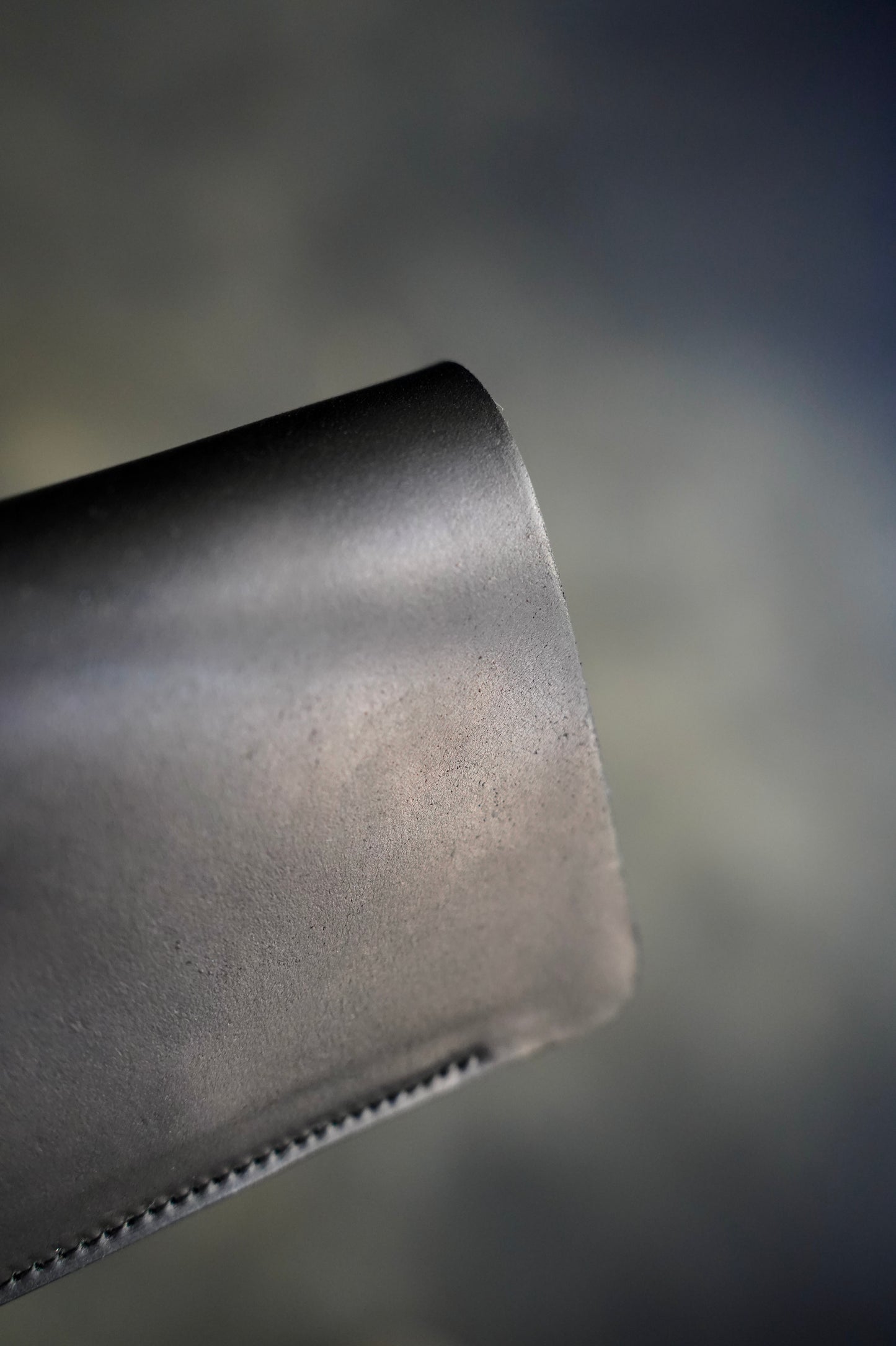 MEN forme/フォルメ Post wallet CORDVAN black