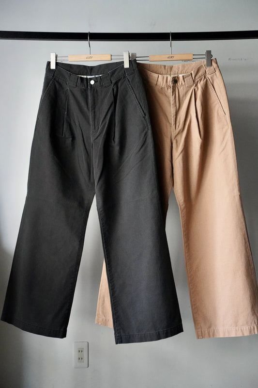MEN Kiivu / キフ BAGGY CHINO TROUSER- Pigment Print Chino Cloth -