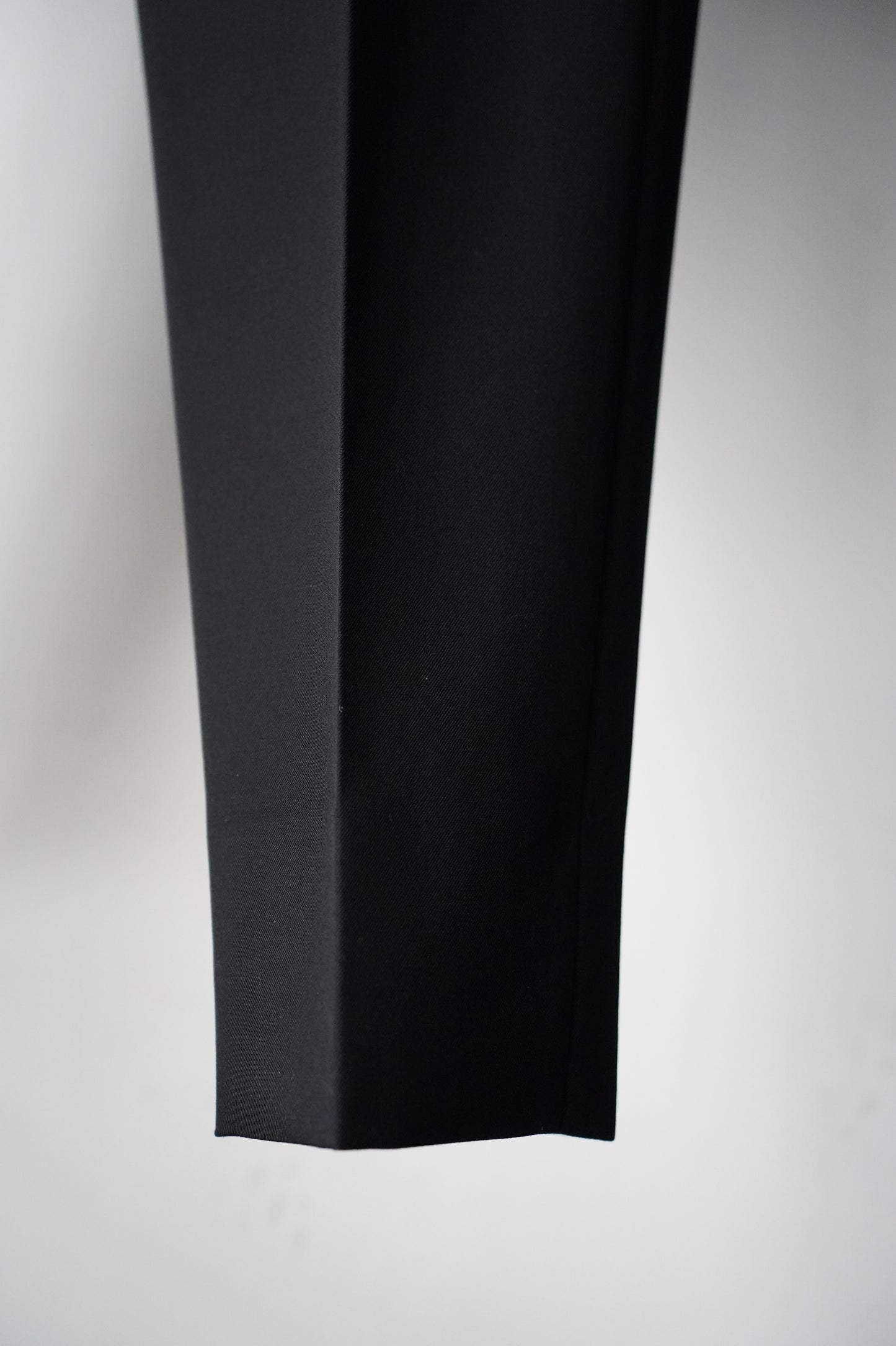 MEN HEUGN / ユーゲン "Aaron" Wool Black