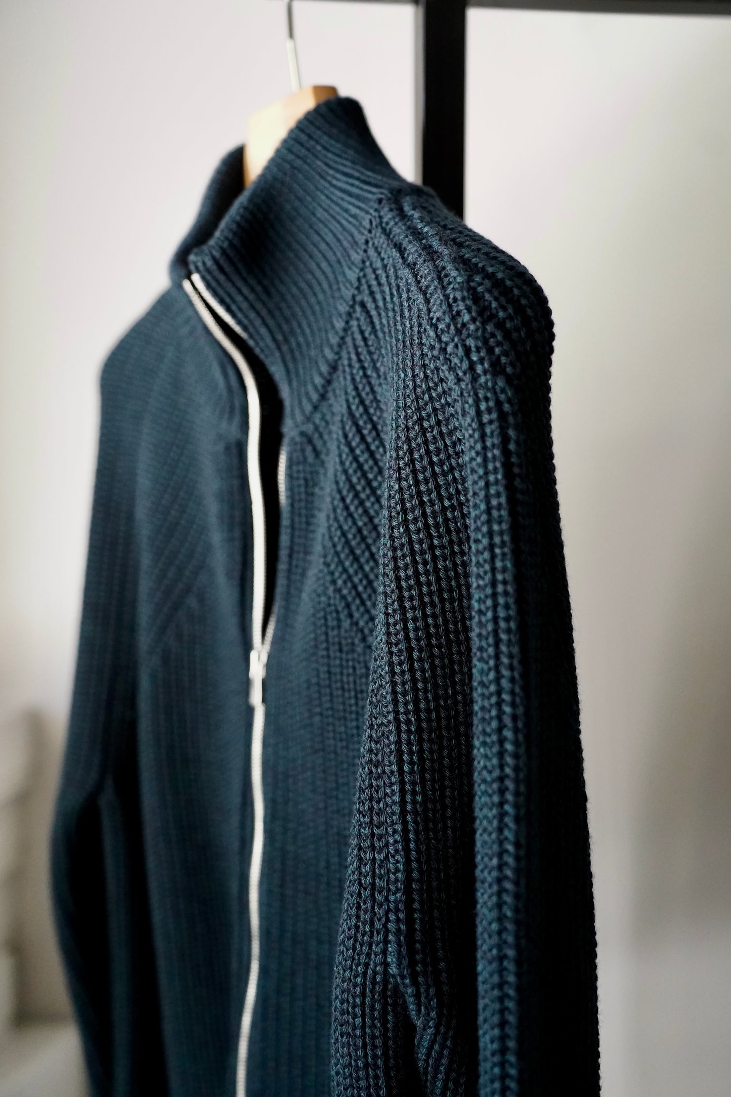 MEN BATONER / バトナー SIGNATURE DRIVERS KNIT