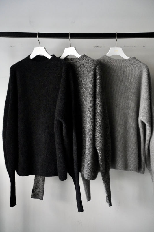 WOMEN BATONER / バトナー CASHMERE FOX FINGERHOLE BOAT NECK