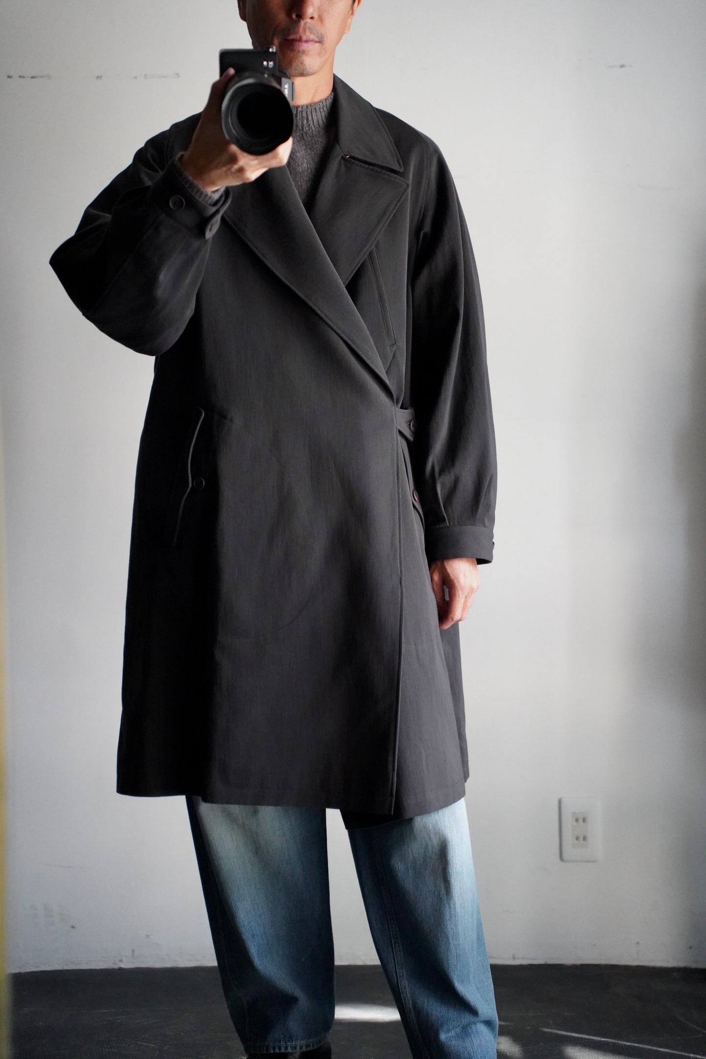MEN MAATEE & SONS OVERCOAT GRAYSHAMBRAY