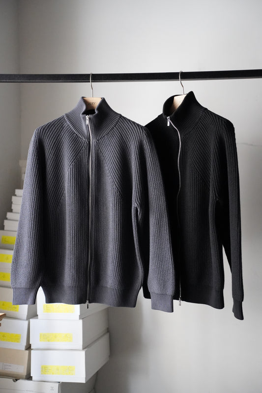 MEN BATONER / バトナー SIGNATURE DRIVERS KNIT