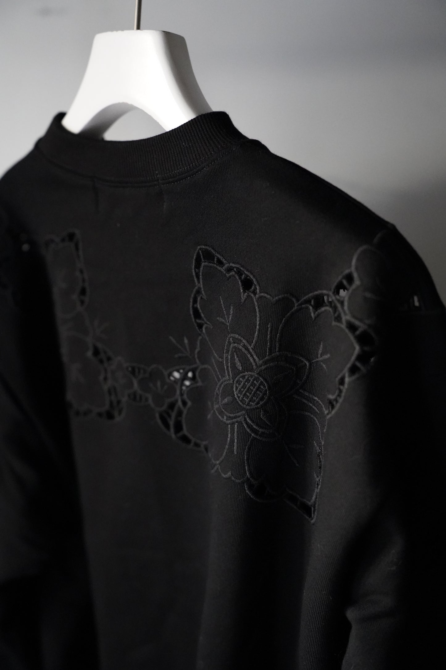 WOMEN VIOLETTE ROOM EMBROIDERY SWEAT