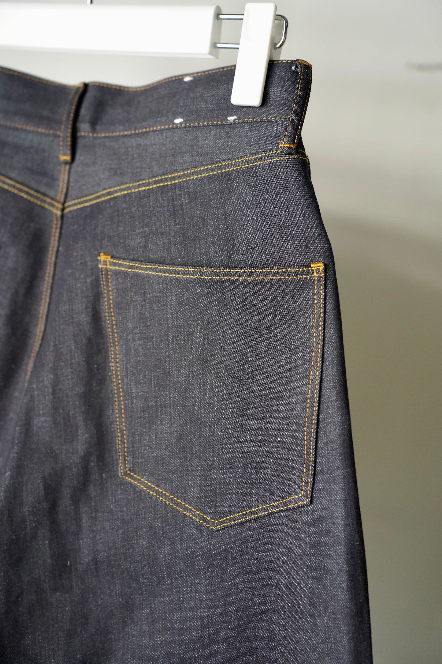 WOMEN pelleq / ペレック standard light denim w front button