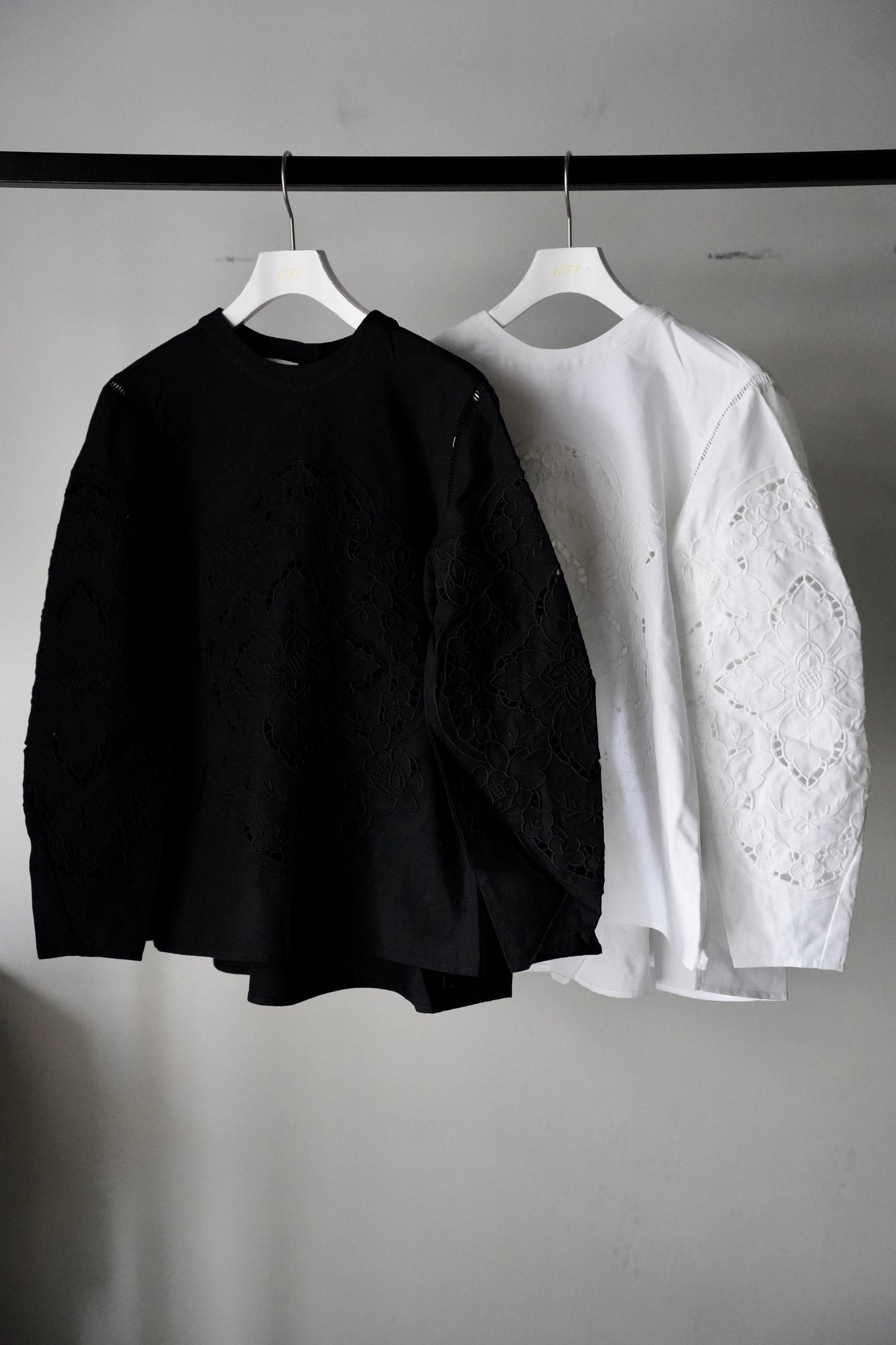 WOMEN VIOLETTE ROOM EMBROIDERY TOPS
