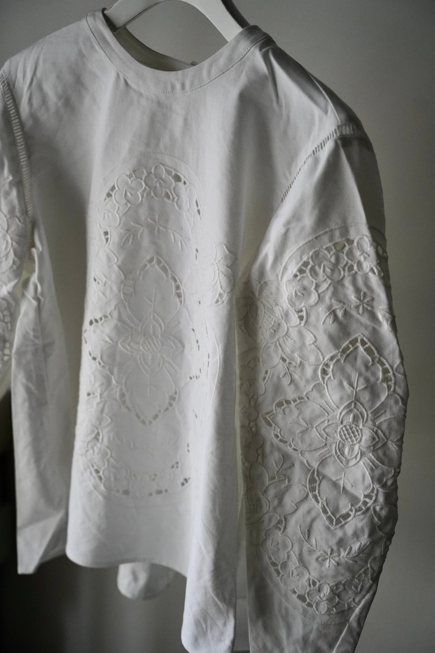 WOMEN VIOLETTE ROOM EMBROIDERY TOPS