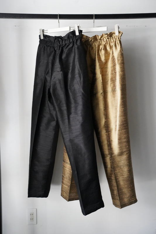 WOMEN Y.A.Acc/ ワイエーアク silk tuck pants