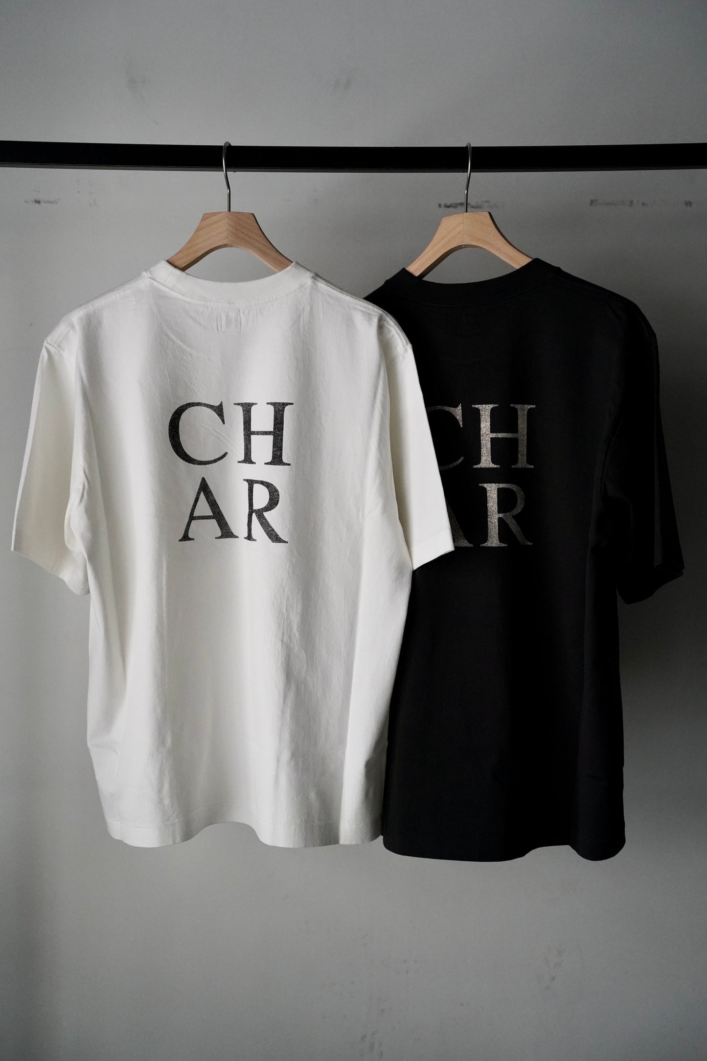 MEN/WOMEN blurhmsROOTSTOCK / ブラームスルーツストック COAL Print Tee STANDARD