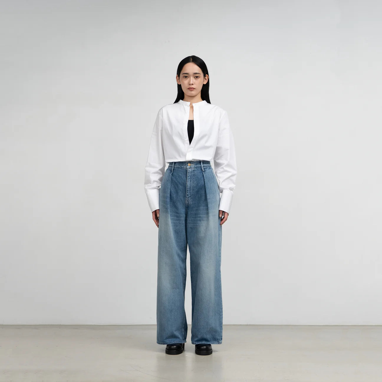 WOMEN Graphpaper Selvage Denim Two Tuck Wide Pants / LIGHT FADE