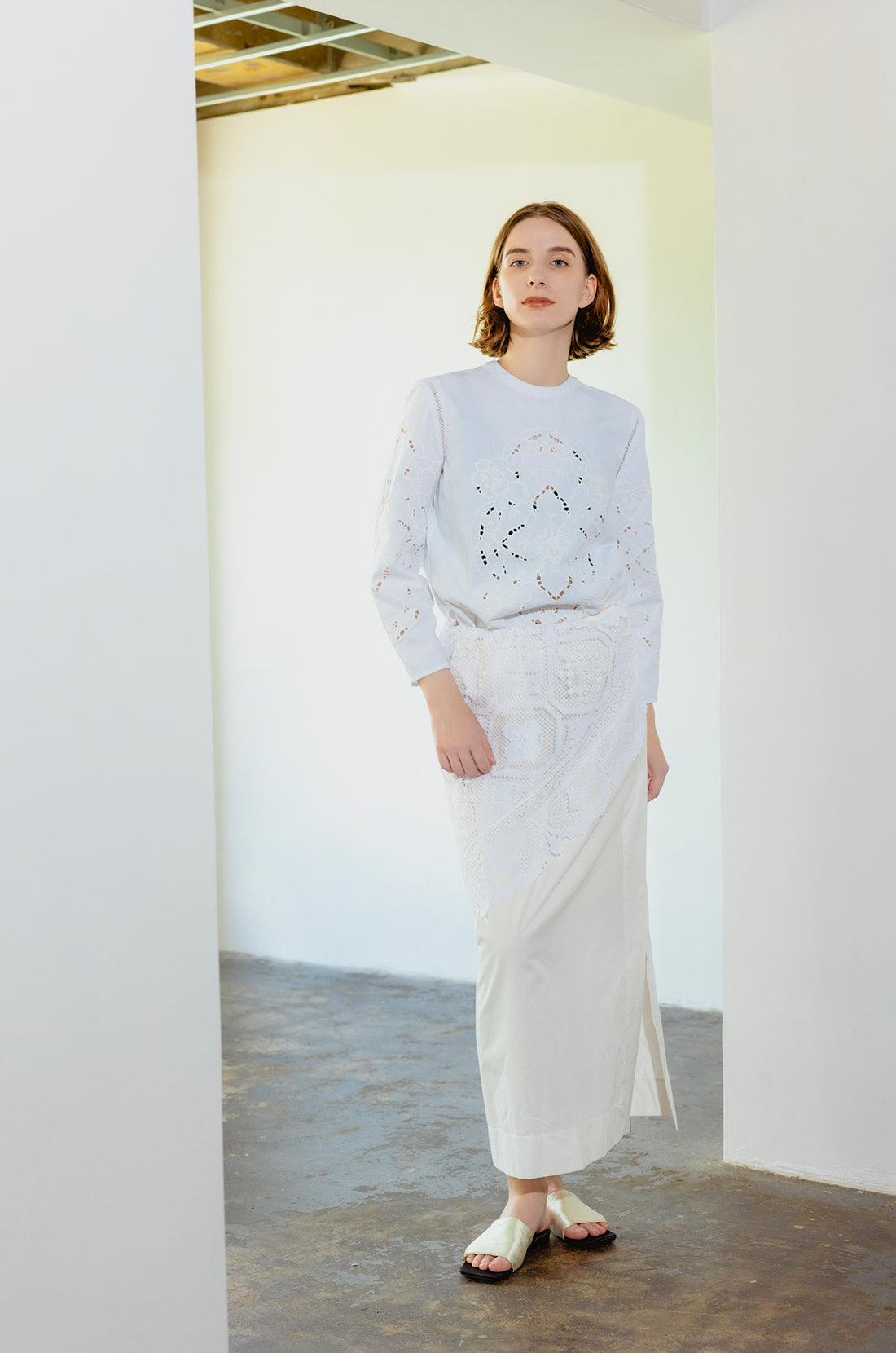 WOMEN VIOLETTE ROOM EMBROIDERY TOPS