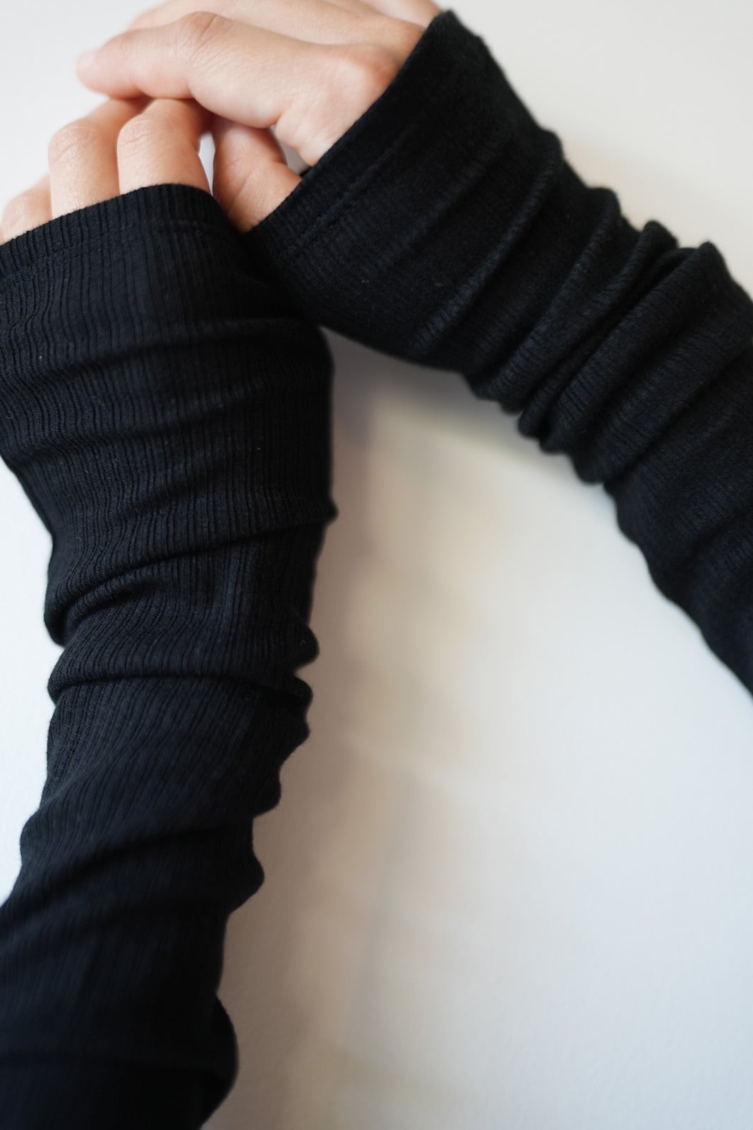 WOMEN MOON TREE PLANET U neck T cashmere black