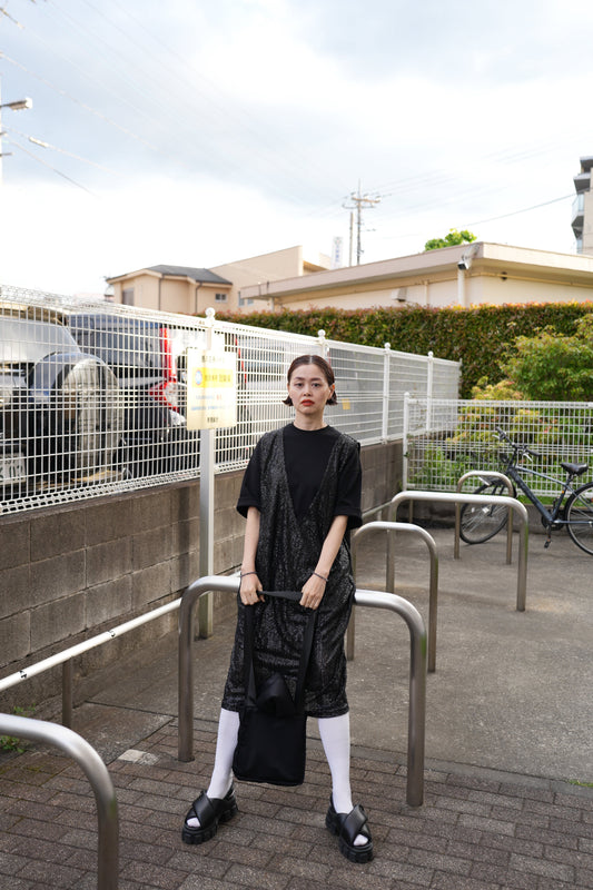 WOMEN TOO SHINE black