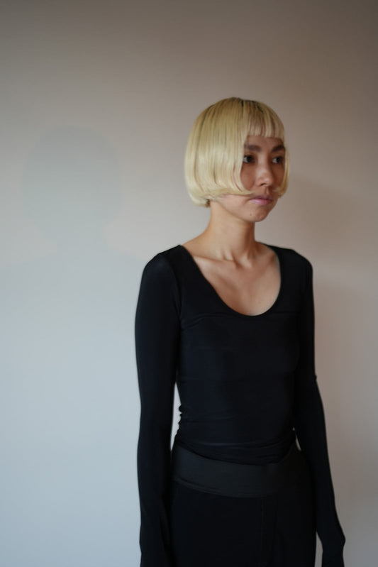 WOMEN MOON TREE PLANET U neck T sports black