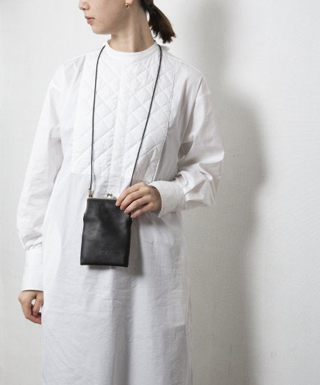 MEN/WOMEN 20/80 トゥエンティーエイティー SHRINK LEATHER GAMAGUCHI SQUARE SHOULDER BAG