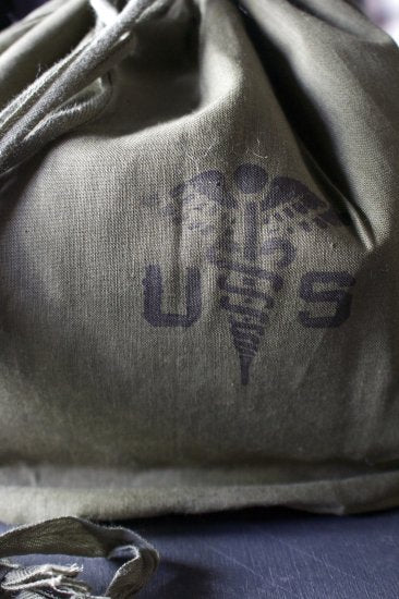 MEN/WOMEN DEADSTOCK / デッドストック US Army Patient Effects Bag