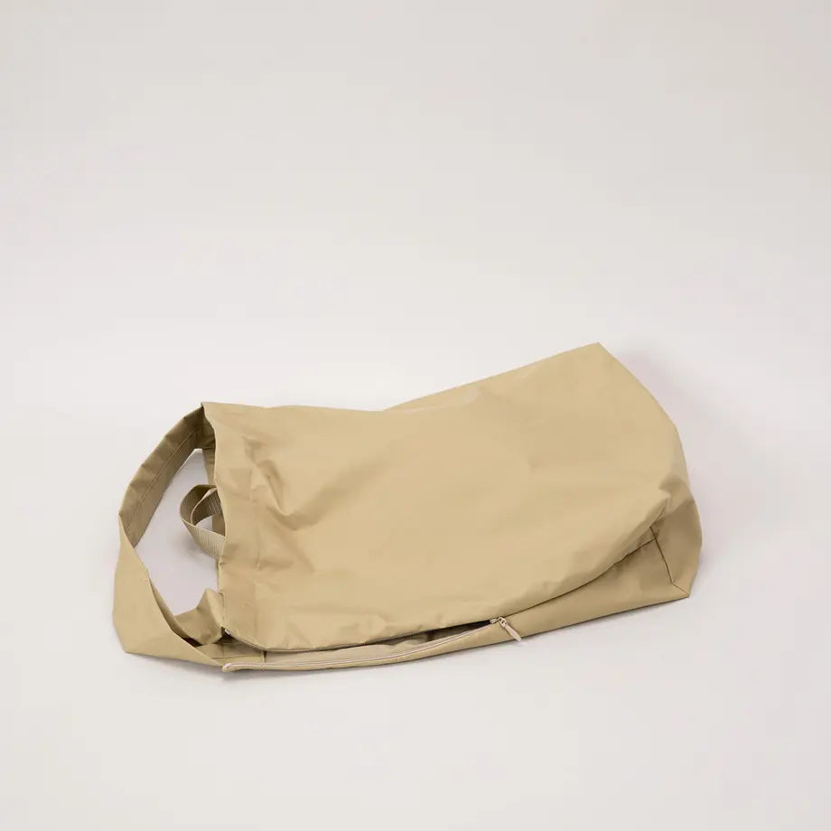 MEN/WOMEN ERA. B.T PIPE BAG