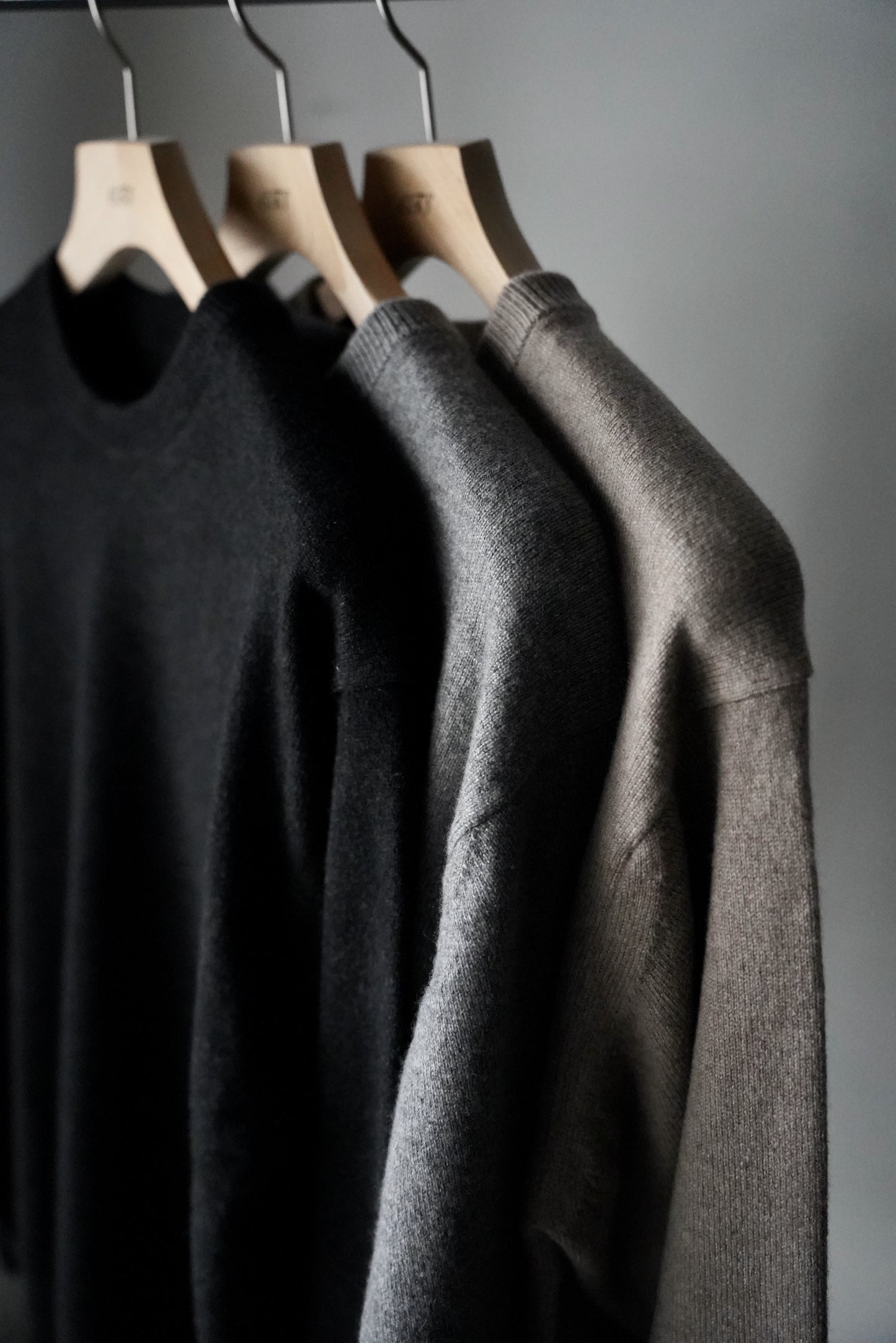 MEN　BATONER / バトナー　INNOCENT CASHMERE CREW NECK