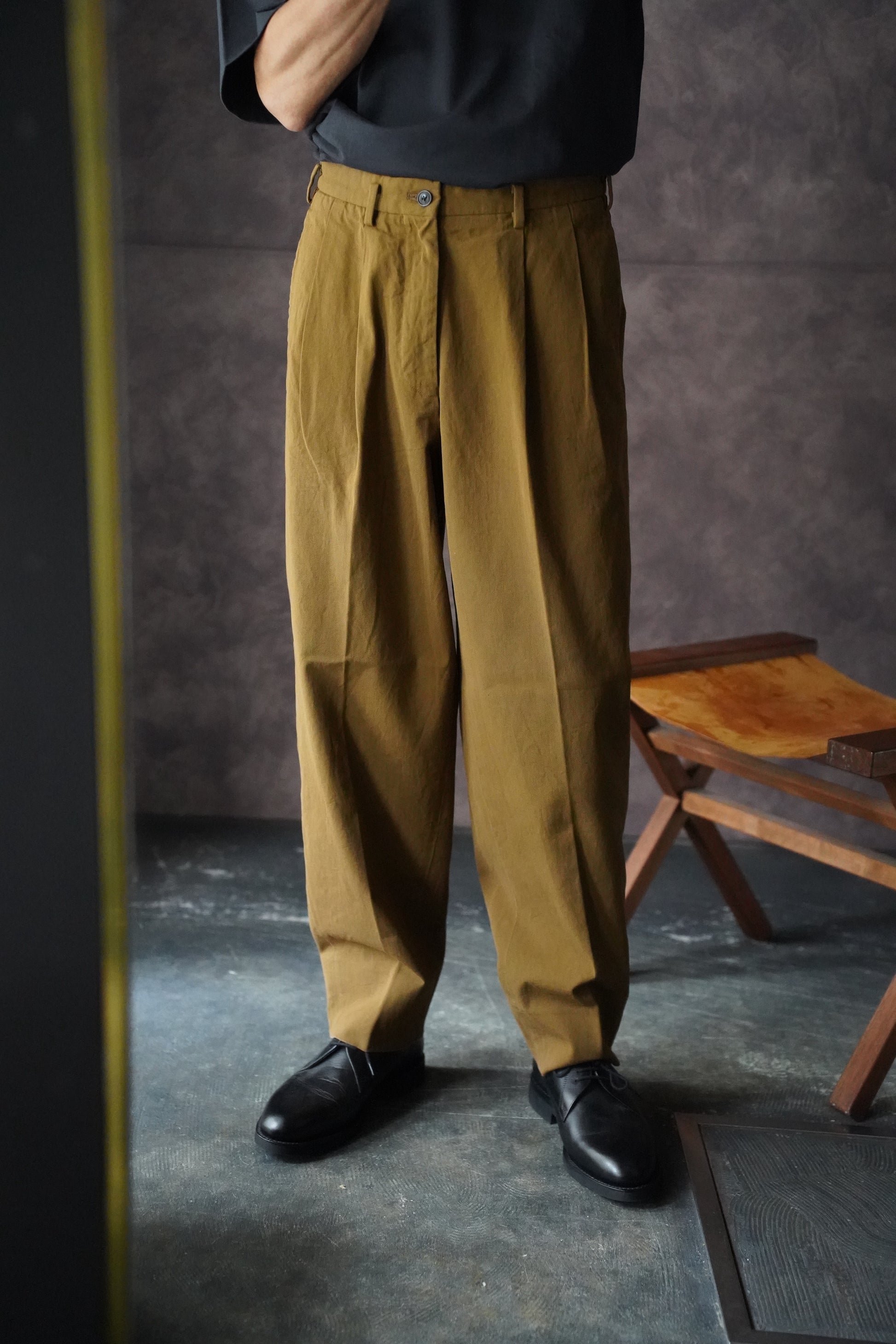 MEN HEUGN / ユーゲン Geoge over dyed MUSTARD – _COMES THE SUN