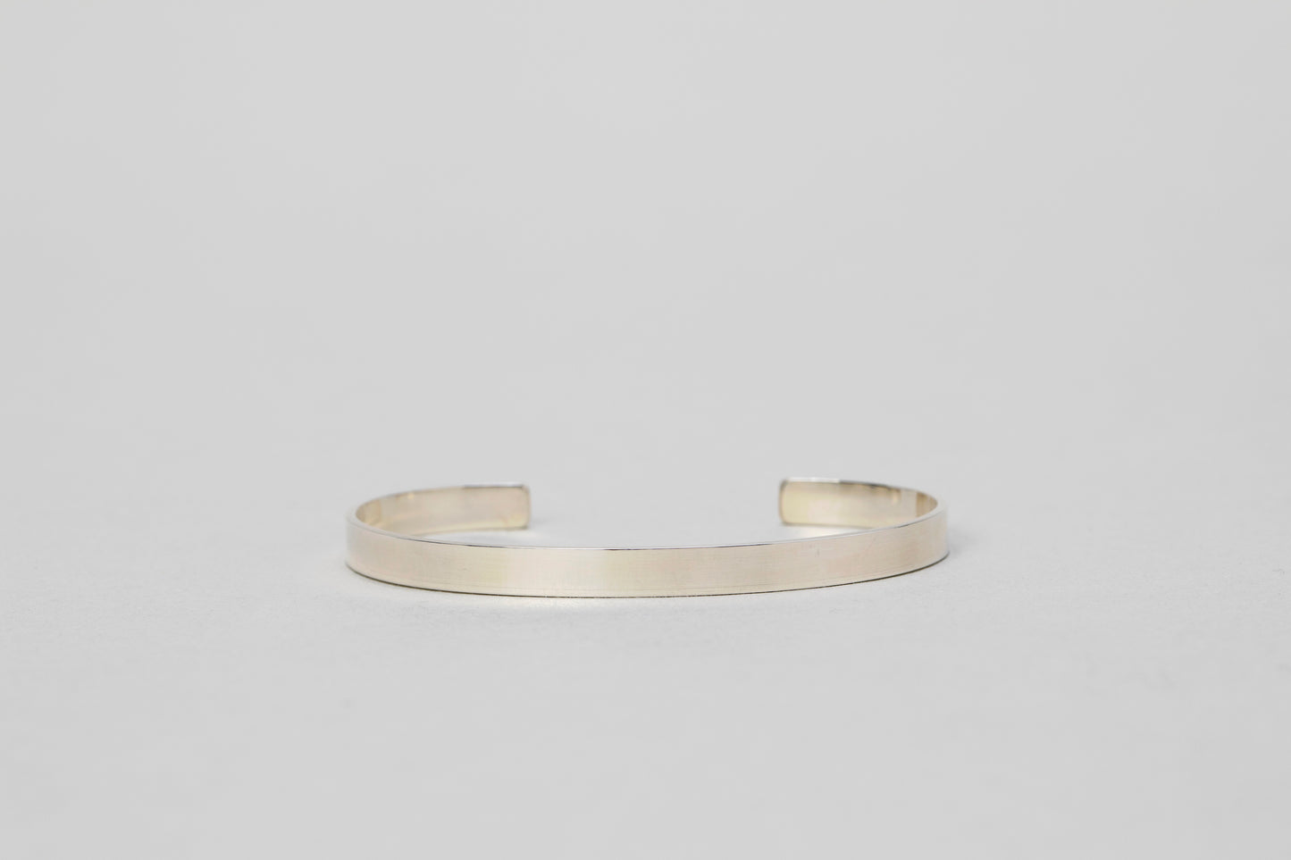 MEN/WOMEN　ERA.　S&C FLAT BANGLE