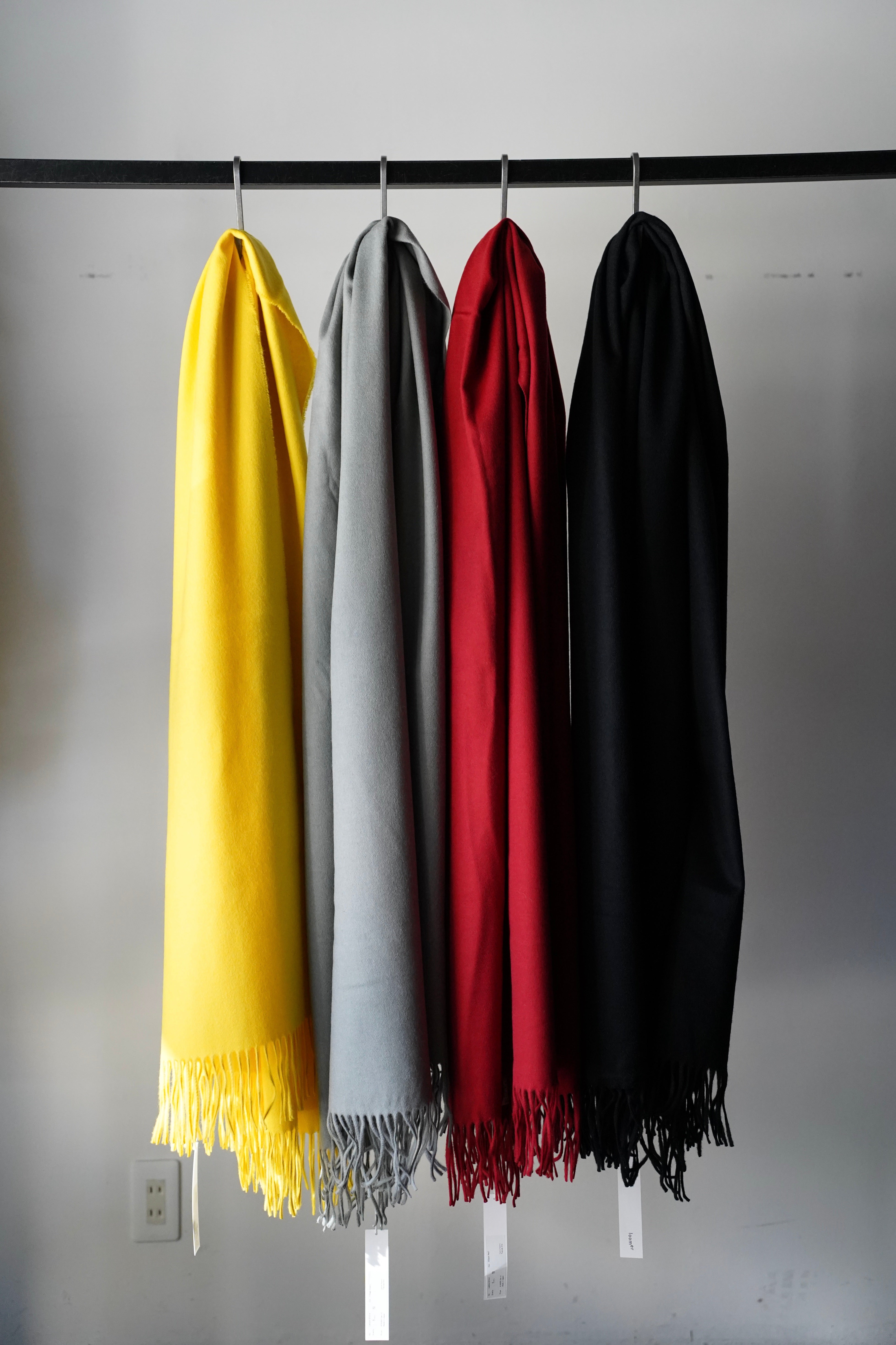 MEN/WOMEN loomer ルーマー Lambs Wool Plain Stole – _COMES THE SUN