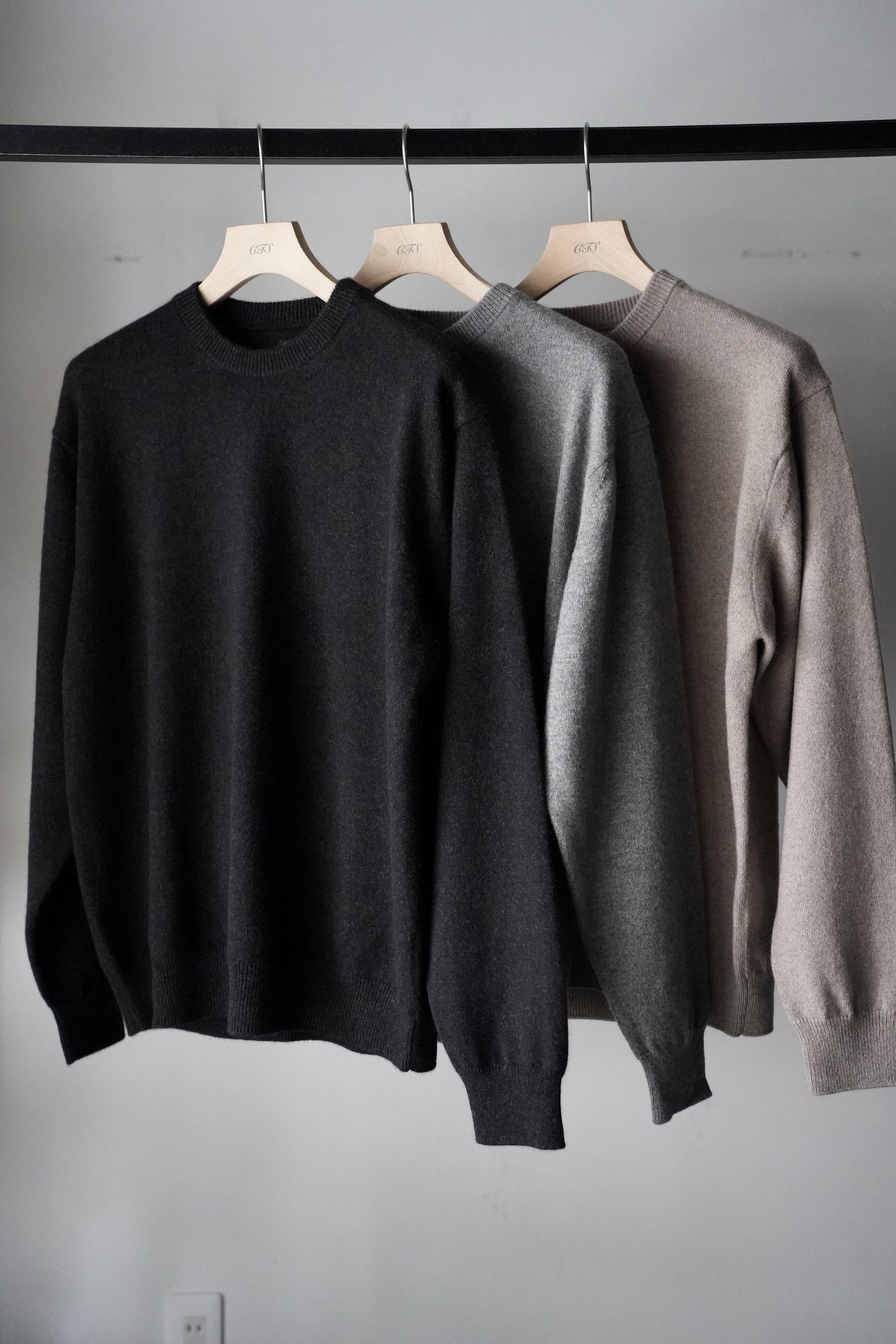 MEN　BATONER / バトナー　INNOCENT CASHMERE CREW NECK