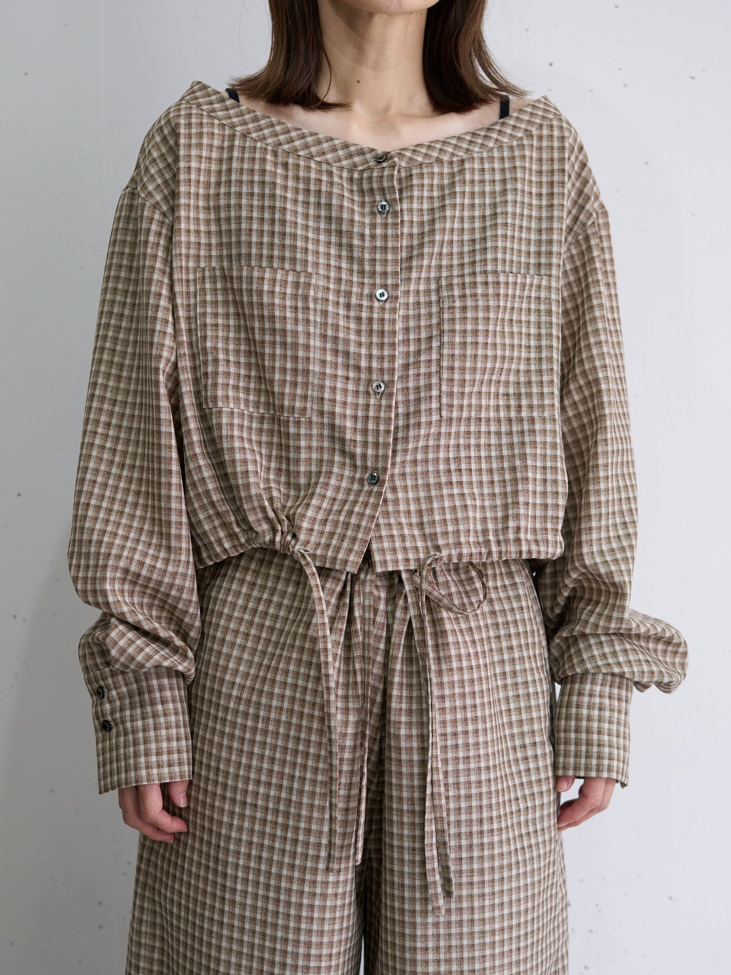 WOMEN　oll/オール　slow off shoulder check shirt