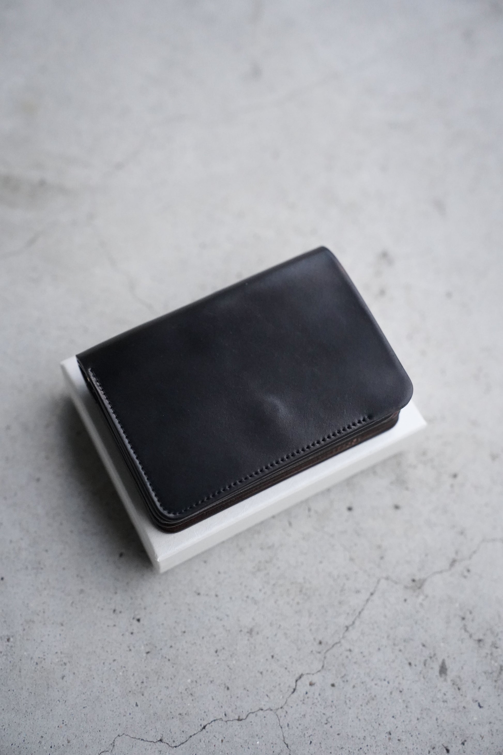 MEN　forme/フォルメ　Short wallet　CORDVAN BLACK