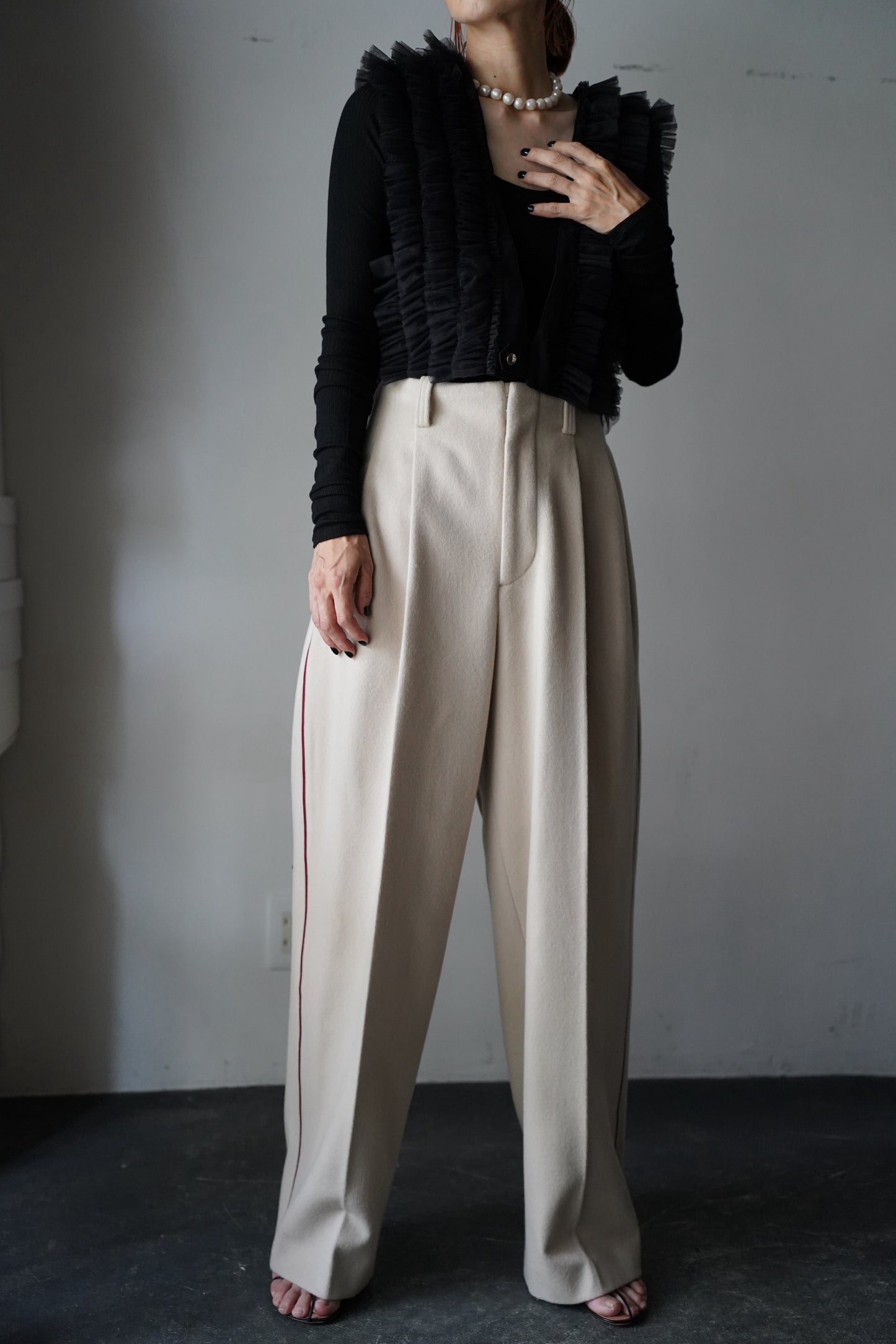 WOMEN　pelleq / ペレック　double tuck trousers