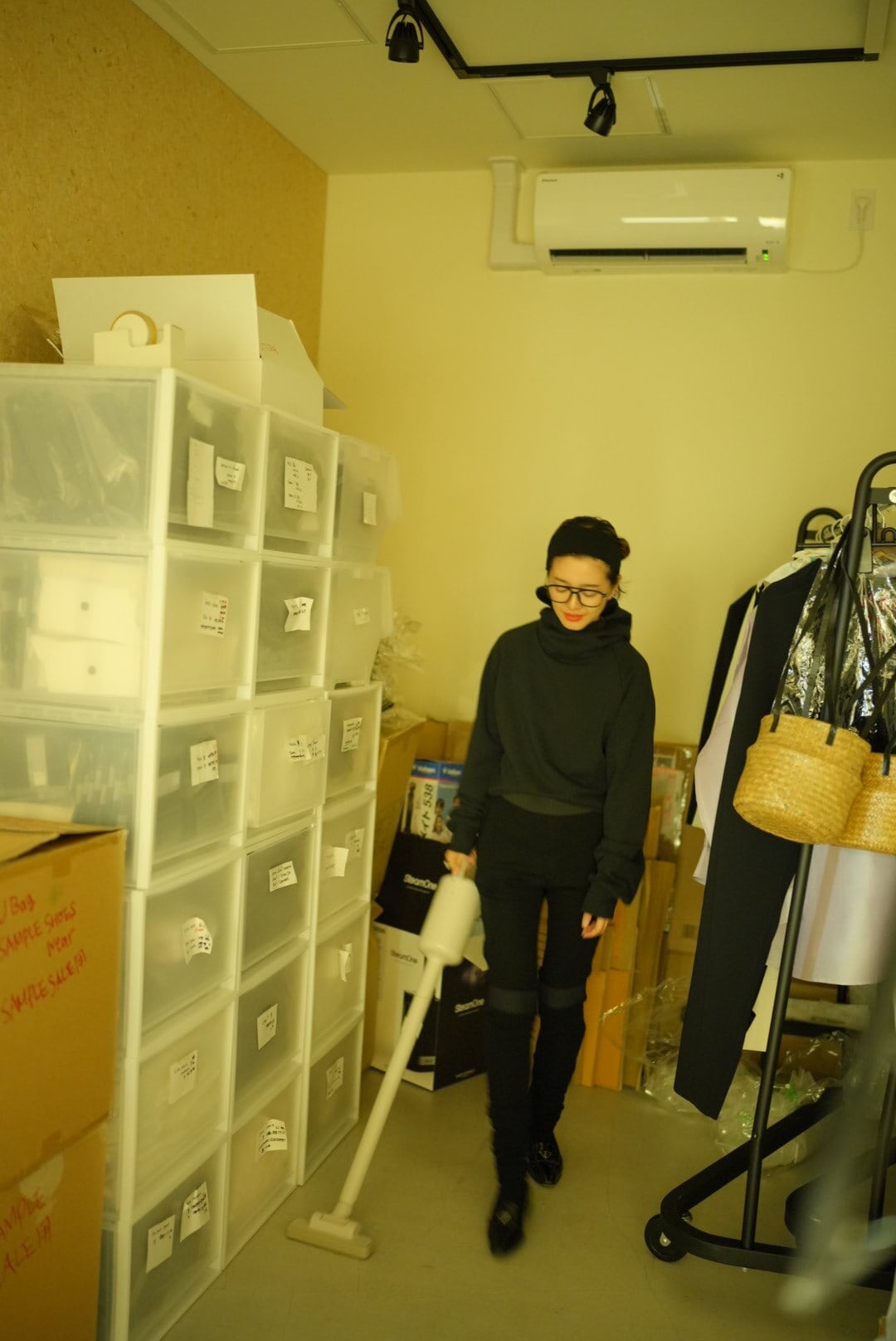 WOMEN　MOON TREE PLANET　Hoodie black