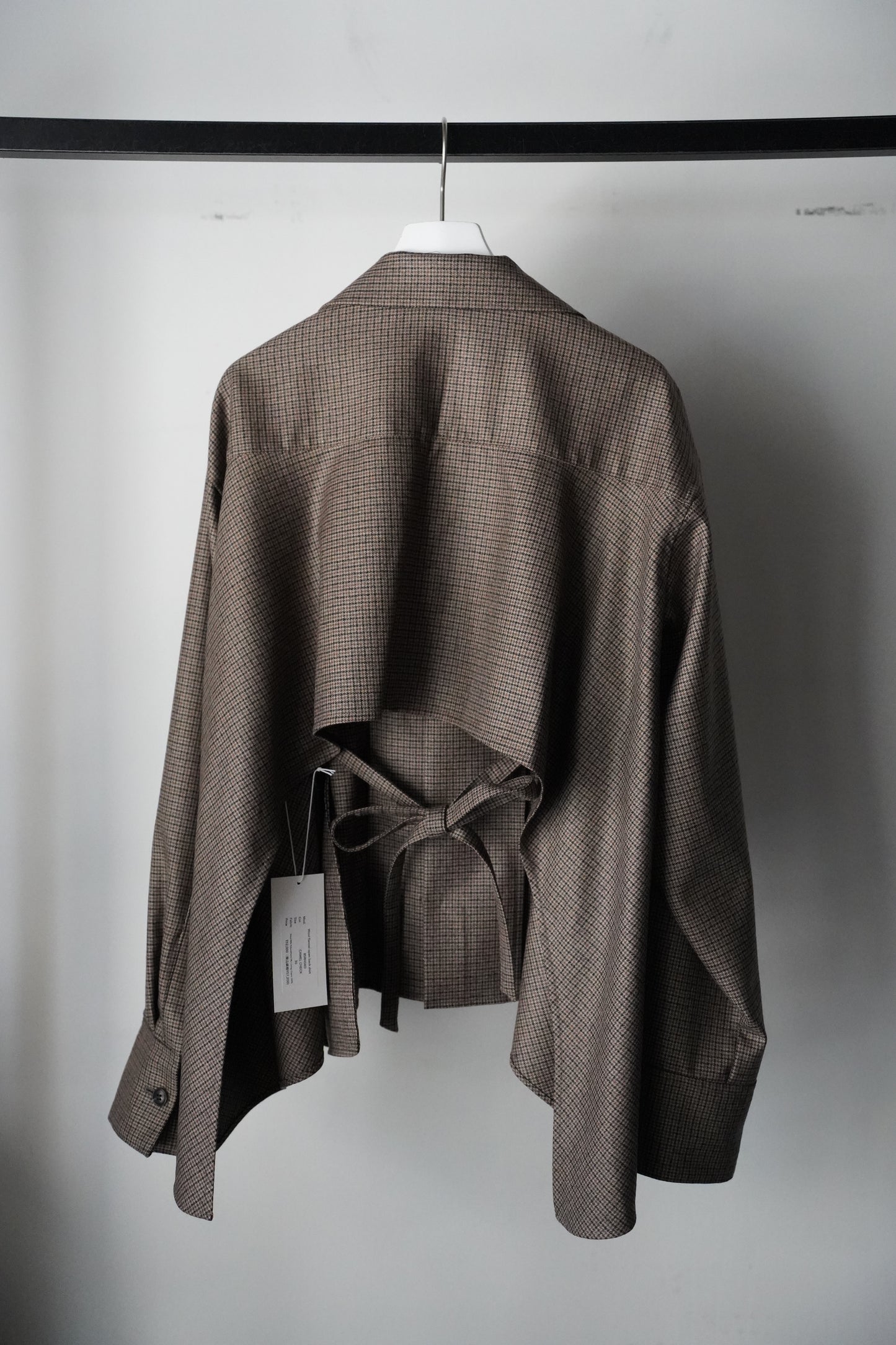 WOMEN　RYU KAGA　Wool flannel open back shirt