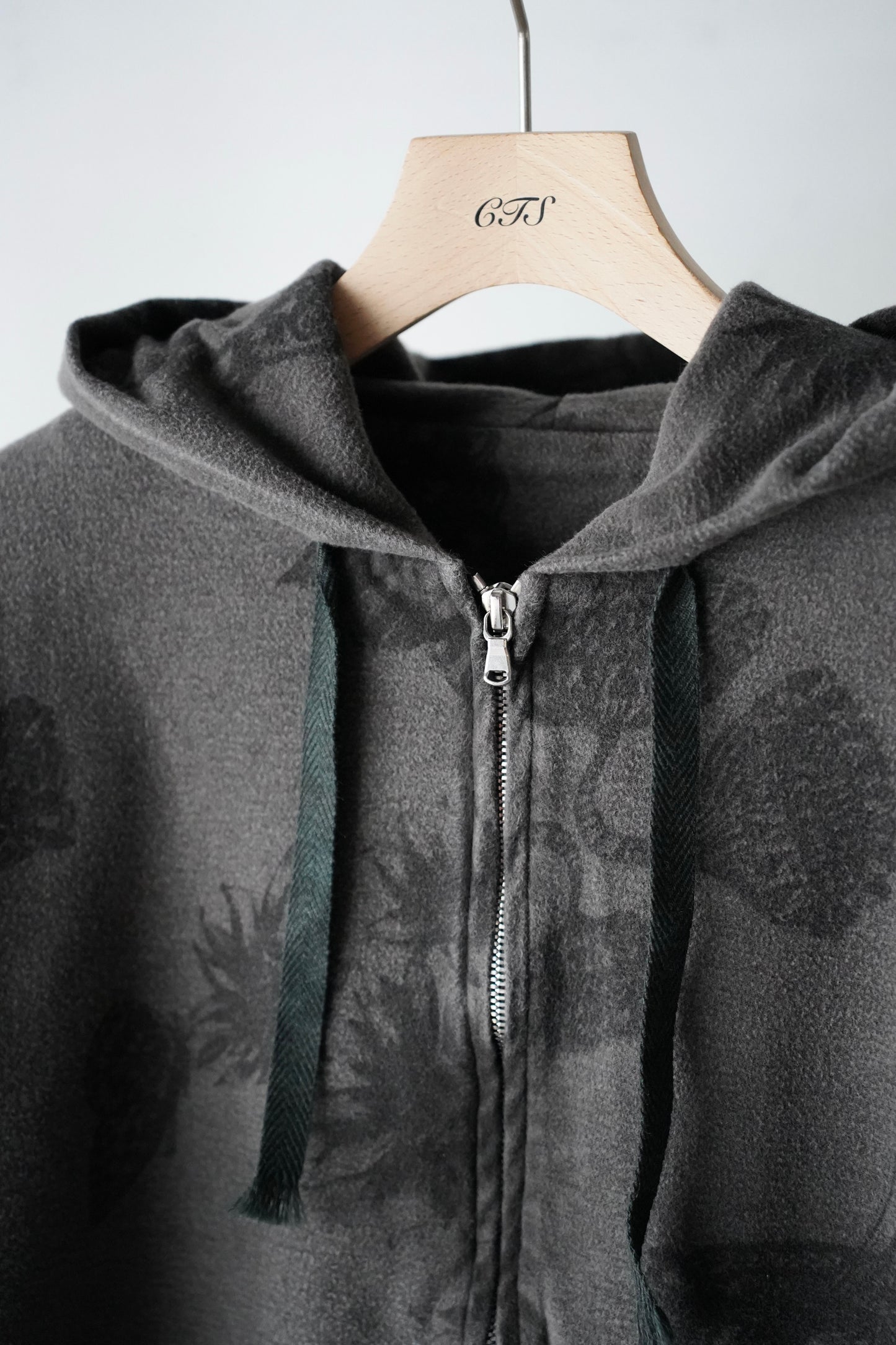 MEN　Kiivu / キフ　ZIP UP HOODED - Drawing Sumi Print Doble + Needle + Sumi O.D -