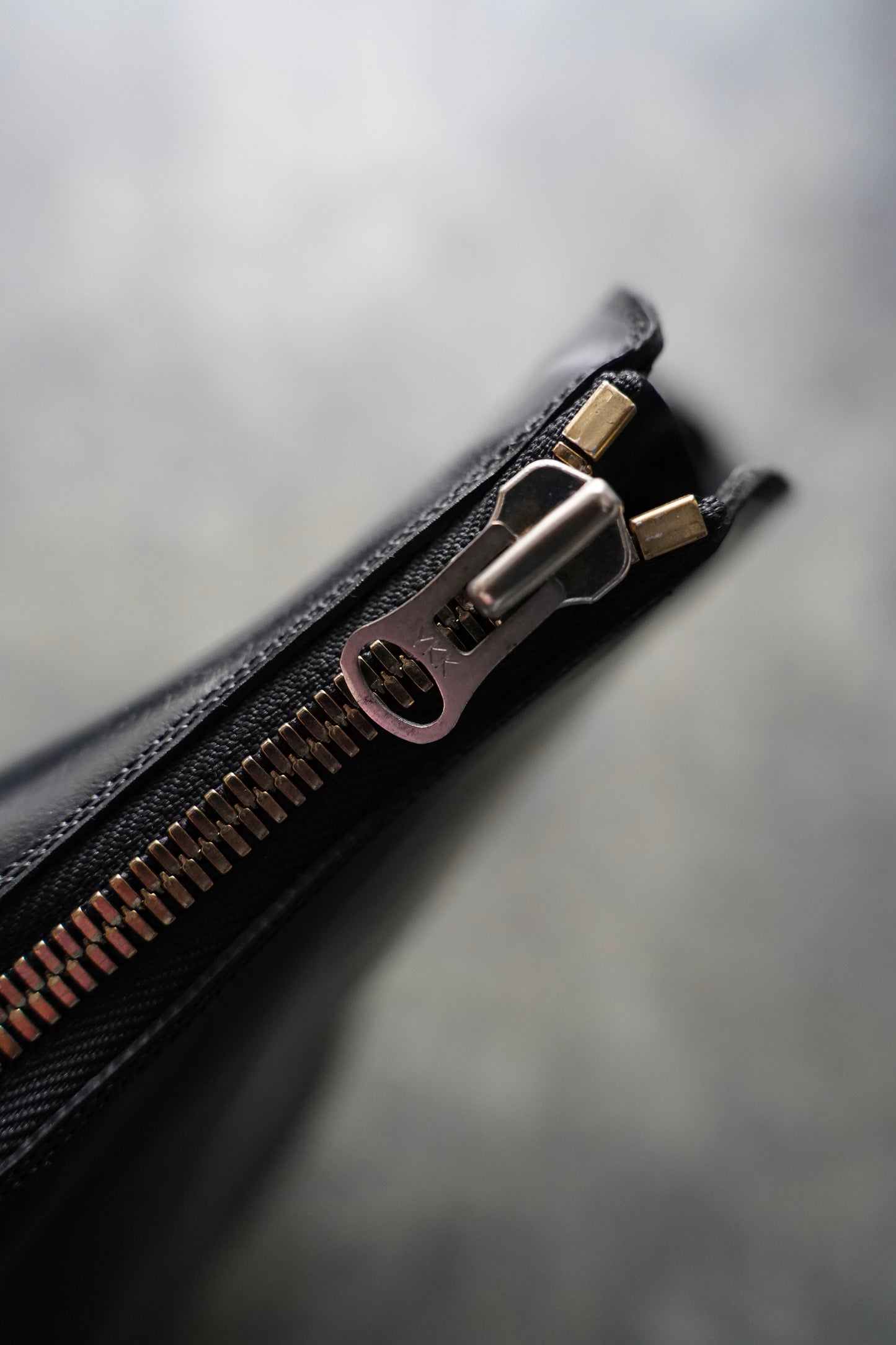 MEN　forme/フォルメ　Front  Class / Leather